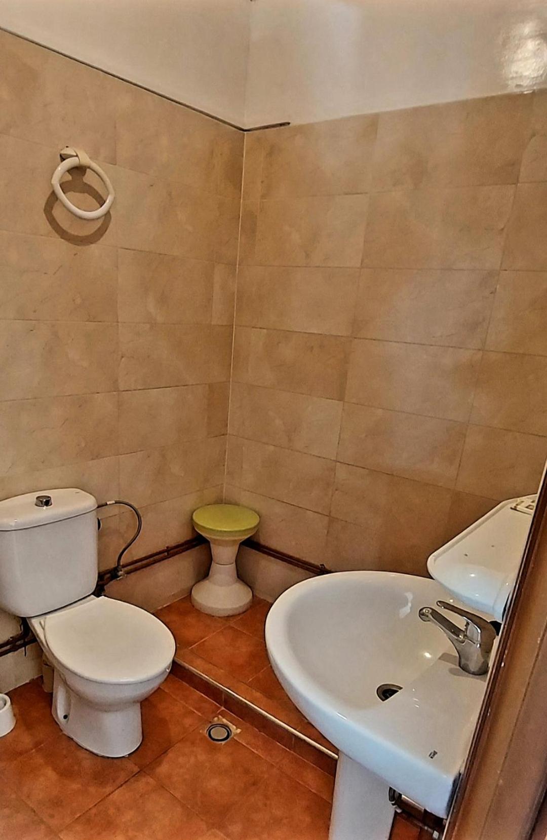 Standard Double Room - Photo 7