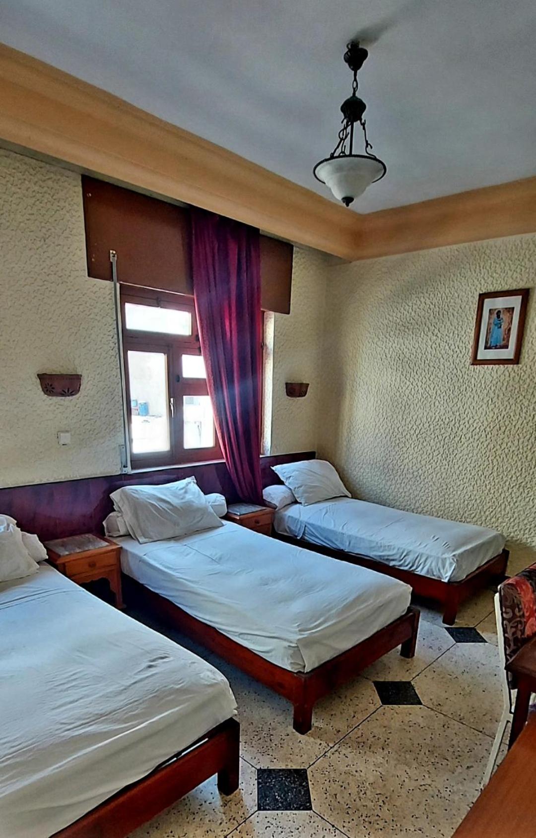 Standard Triple Room - Photo 3