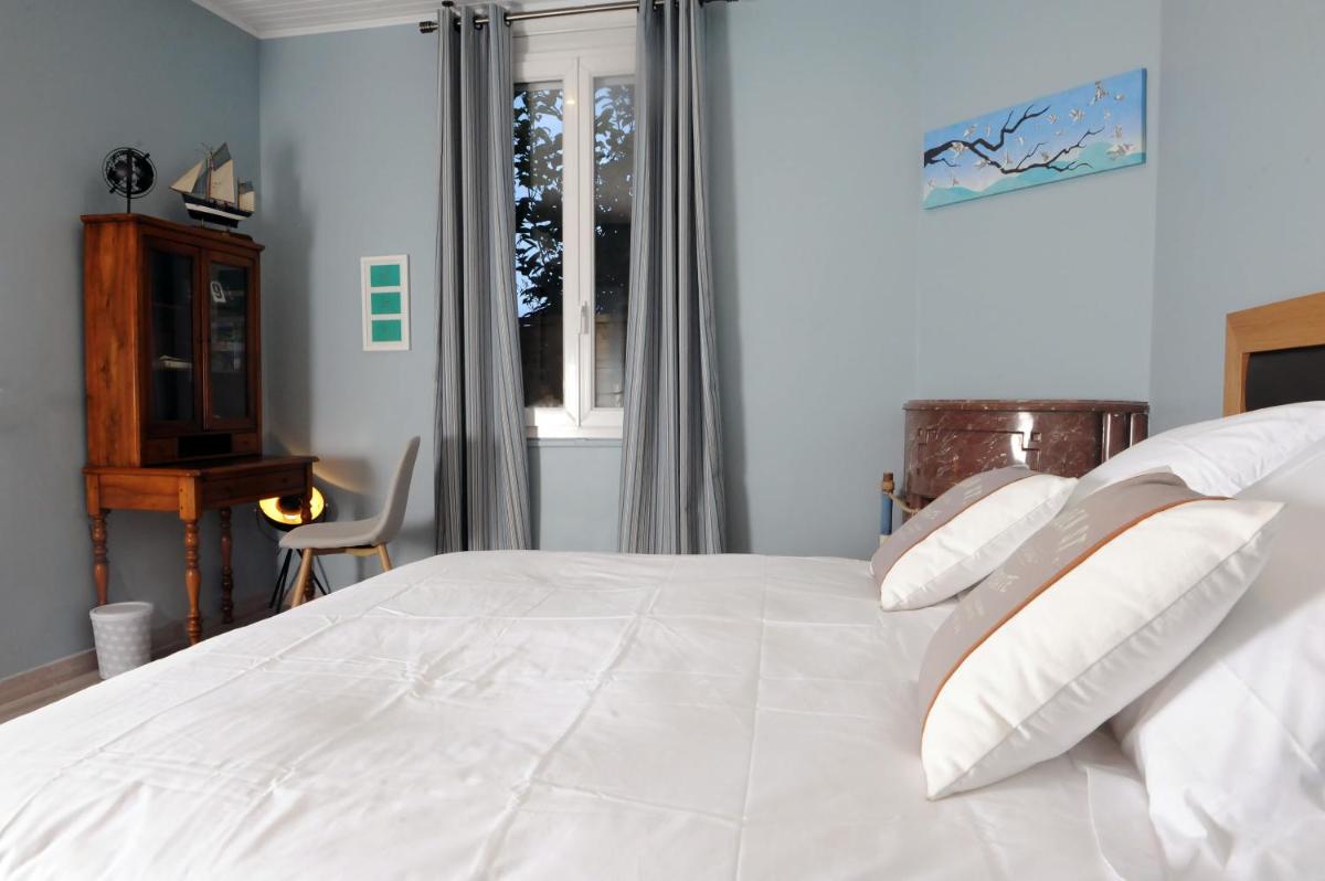 Deluxe Queen Room photo 2