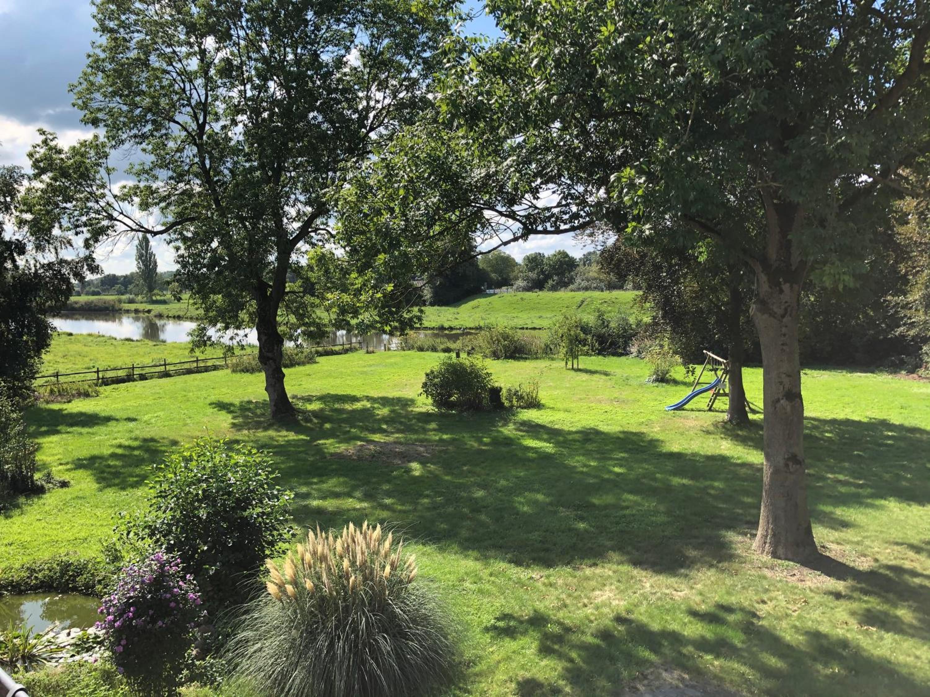 Double Room with Garden View - Photo 12