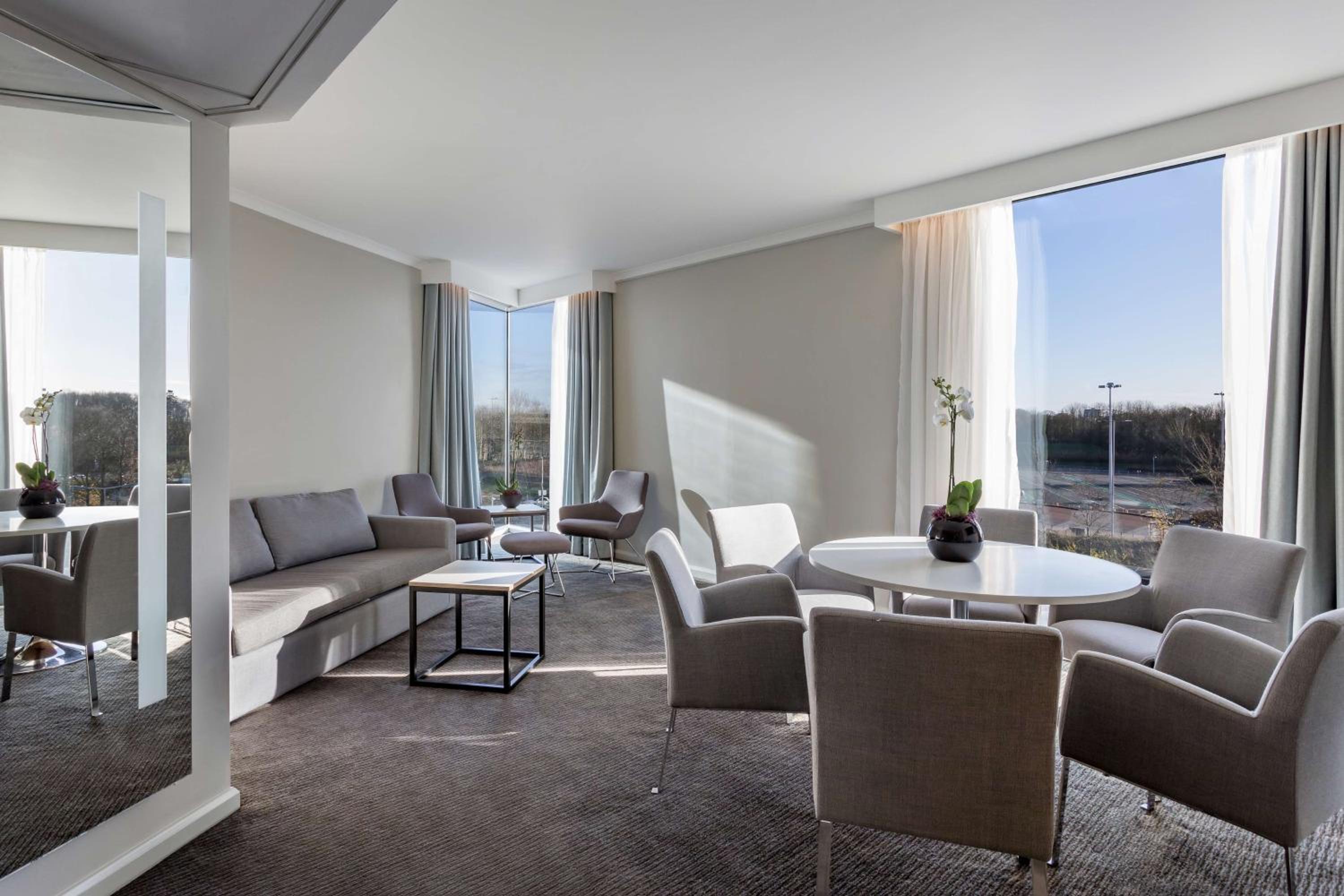 Suite - Photo 6