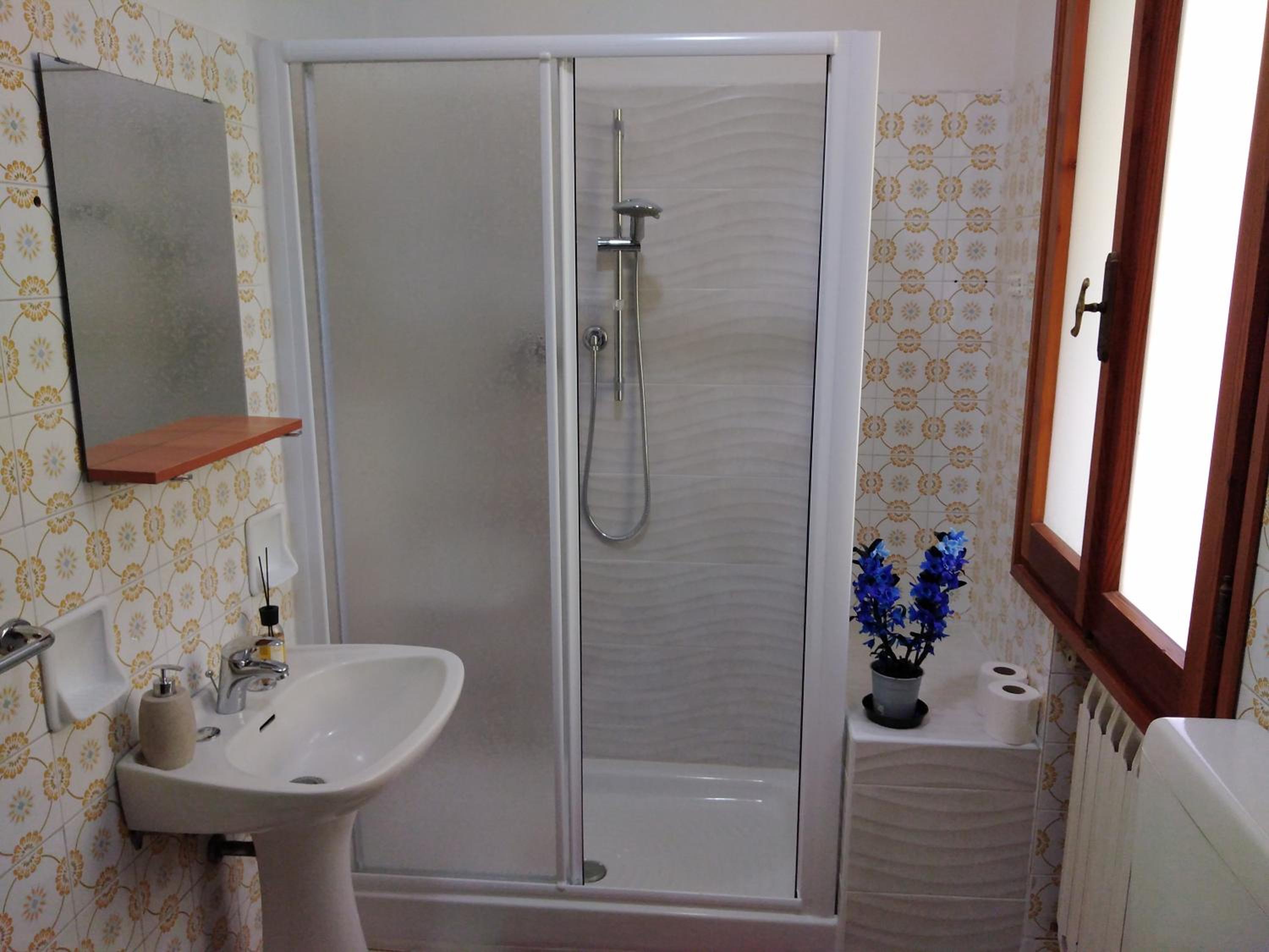 Two-Bedroom Apartment - Photo 6