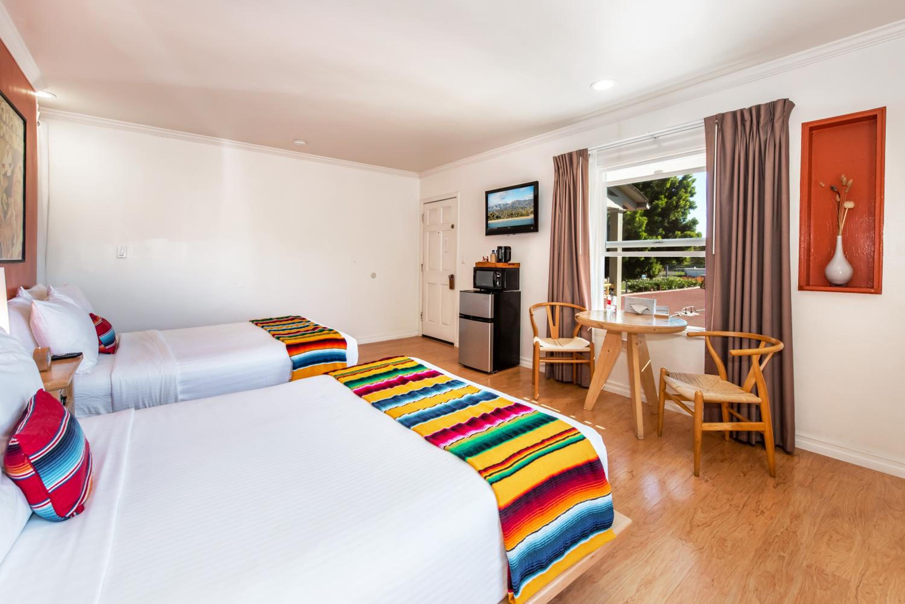 Double Room with Two Double Beds photo 2