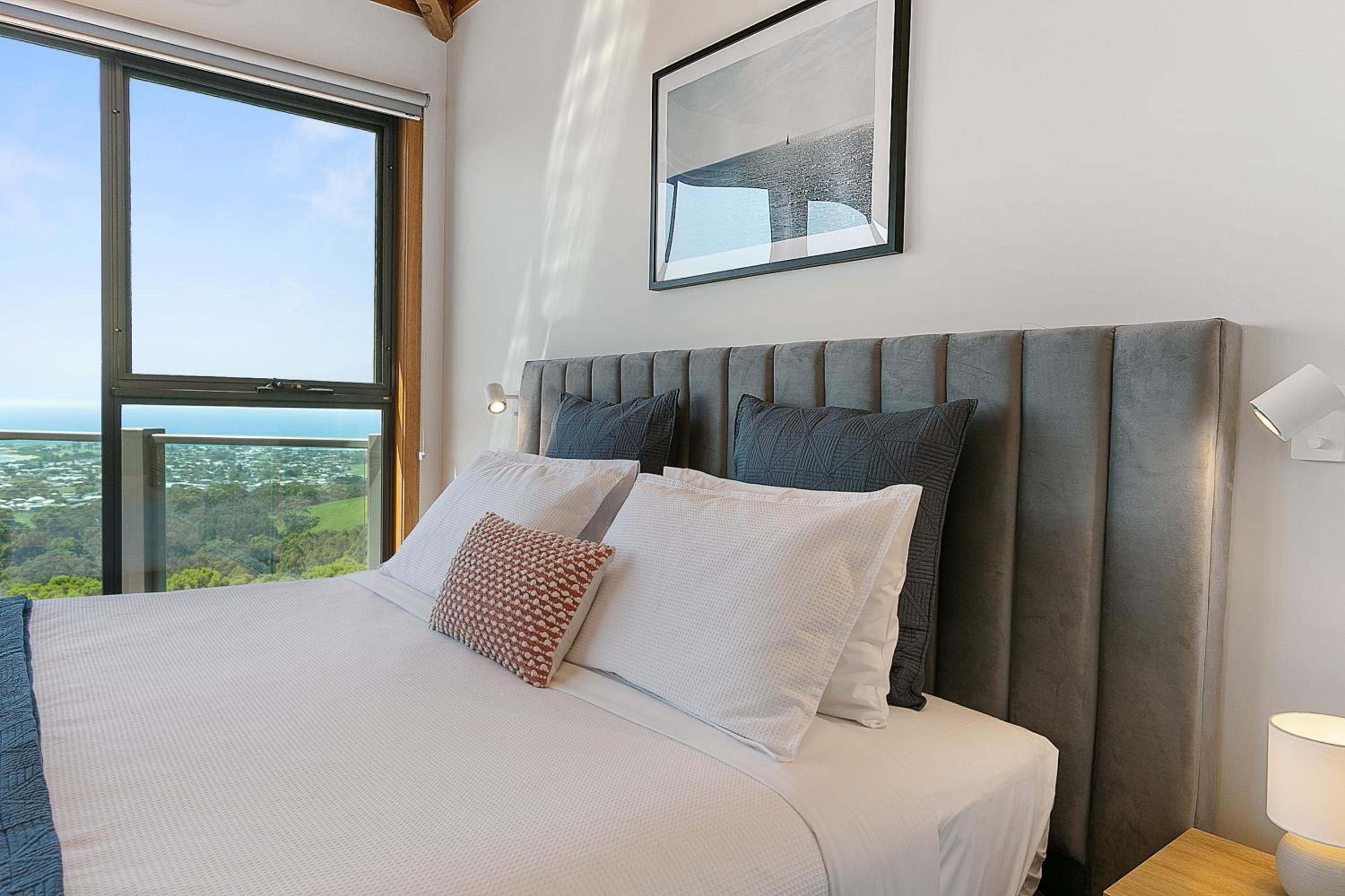 Villa with Sea View photo 2