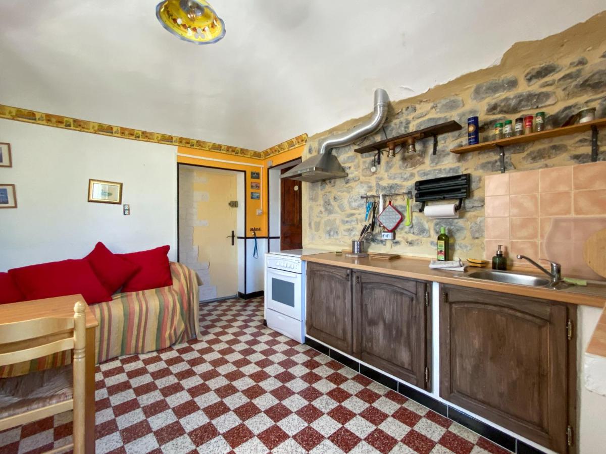 One-Bedroom Cottage - Photo 3
