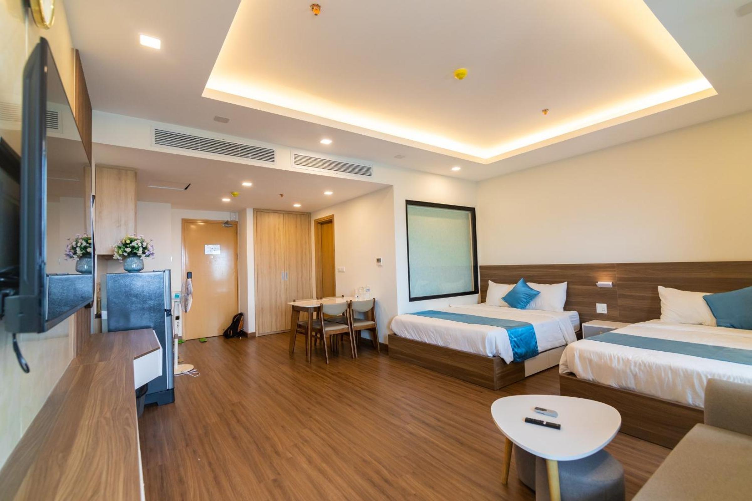 One-Bedroom Apartment - Photo 8