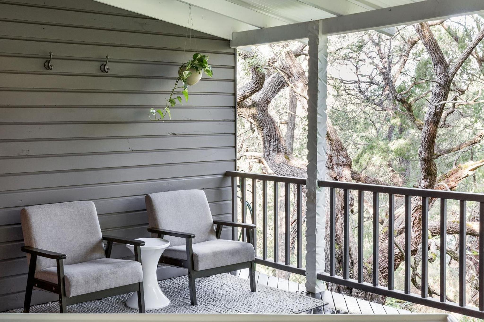 King Suite with Balcony photo 2