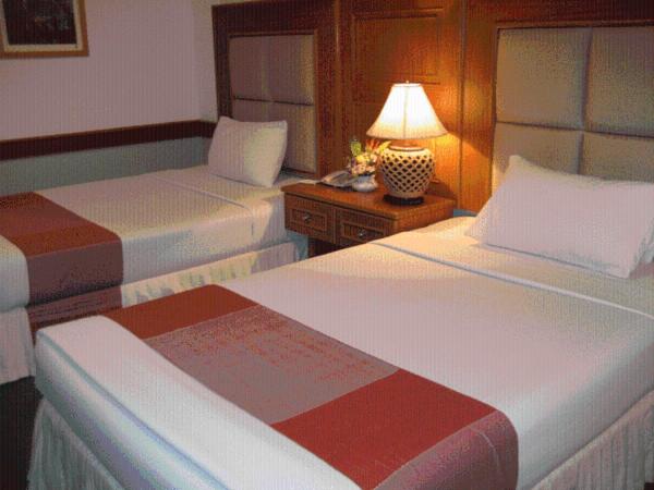 Deluxe Twin Room photo 2