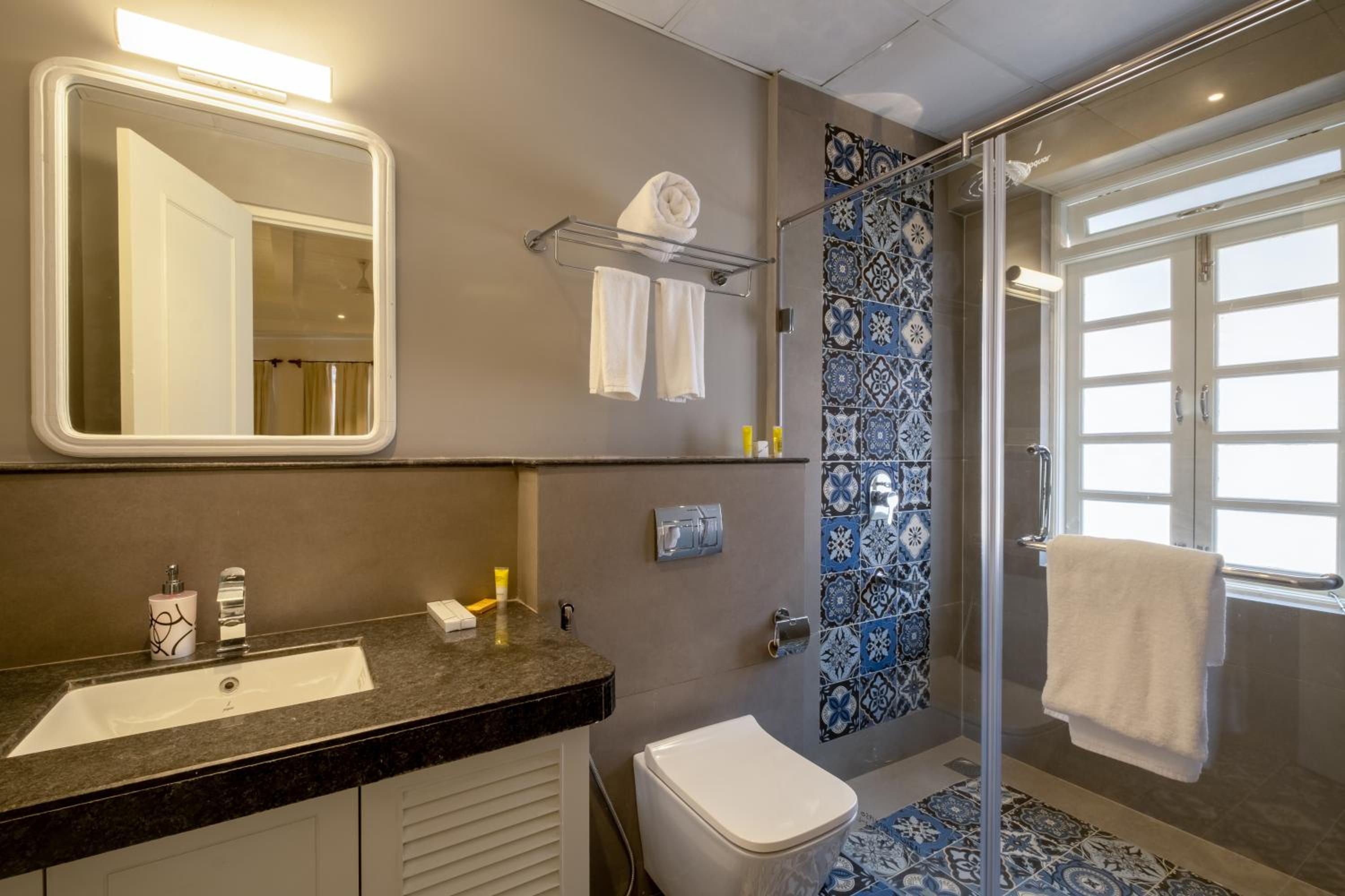 Superior Twin Room photo 2