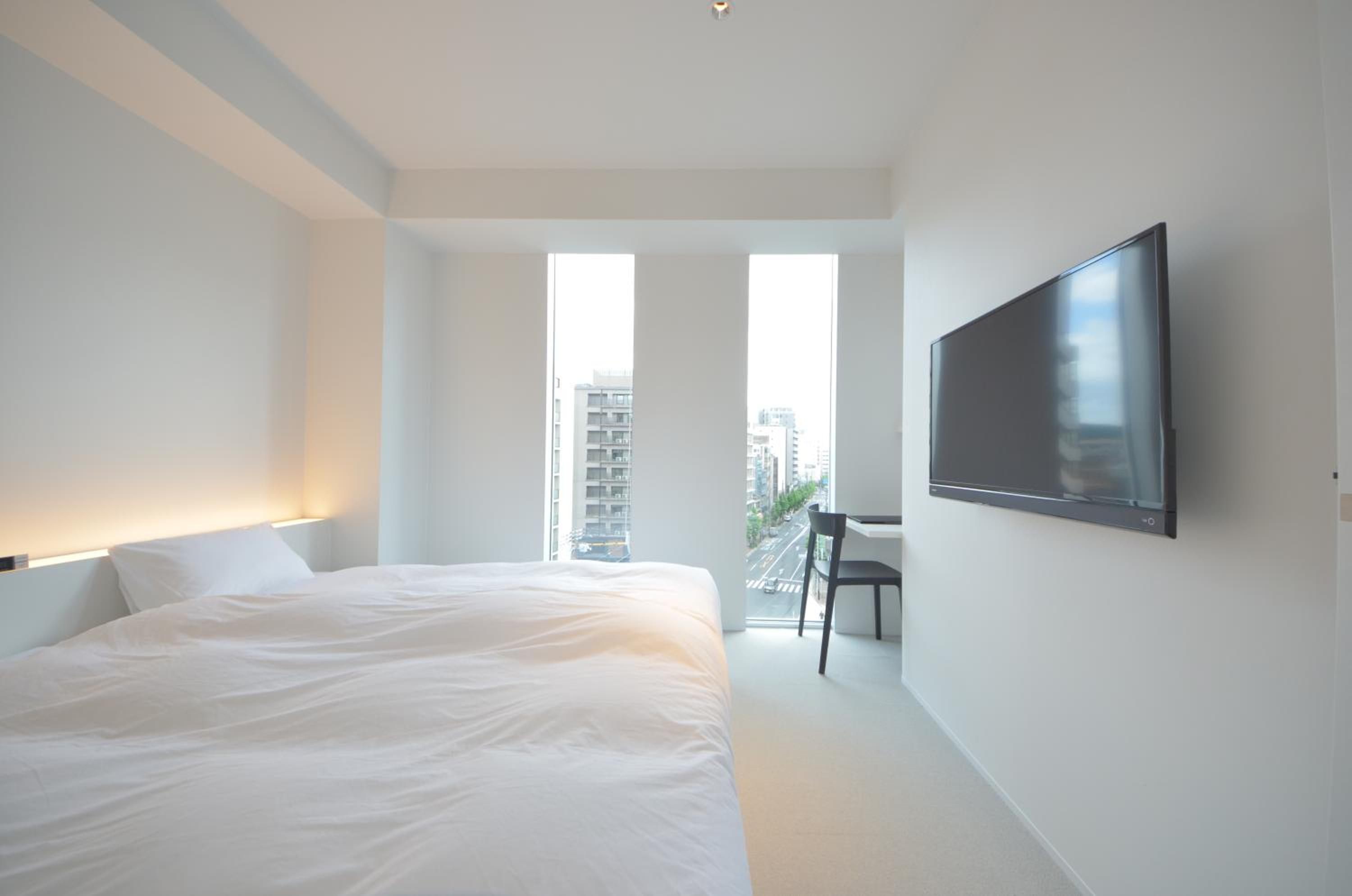 Twin Room with Private Bathroom - Non-Smoking photo 1
