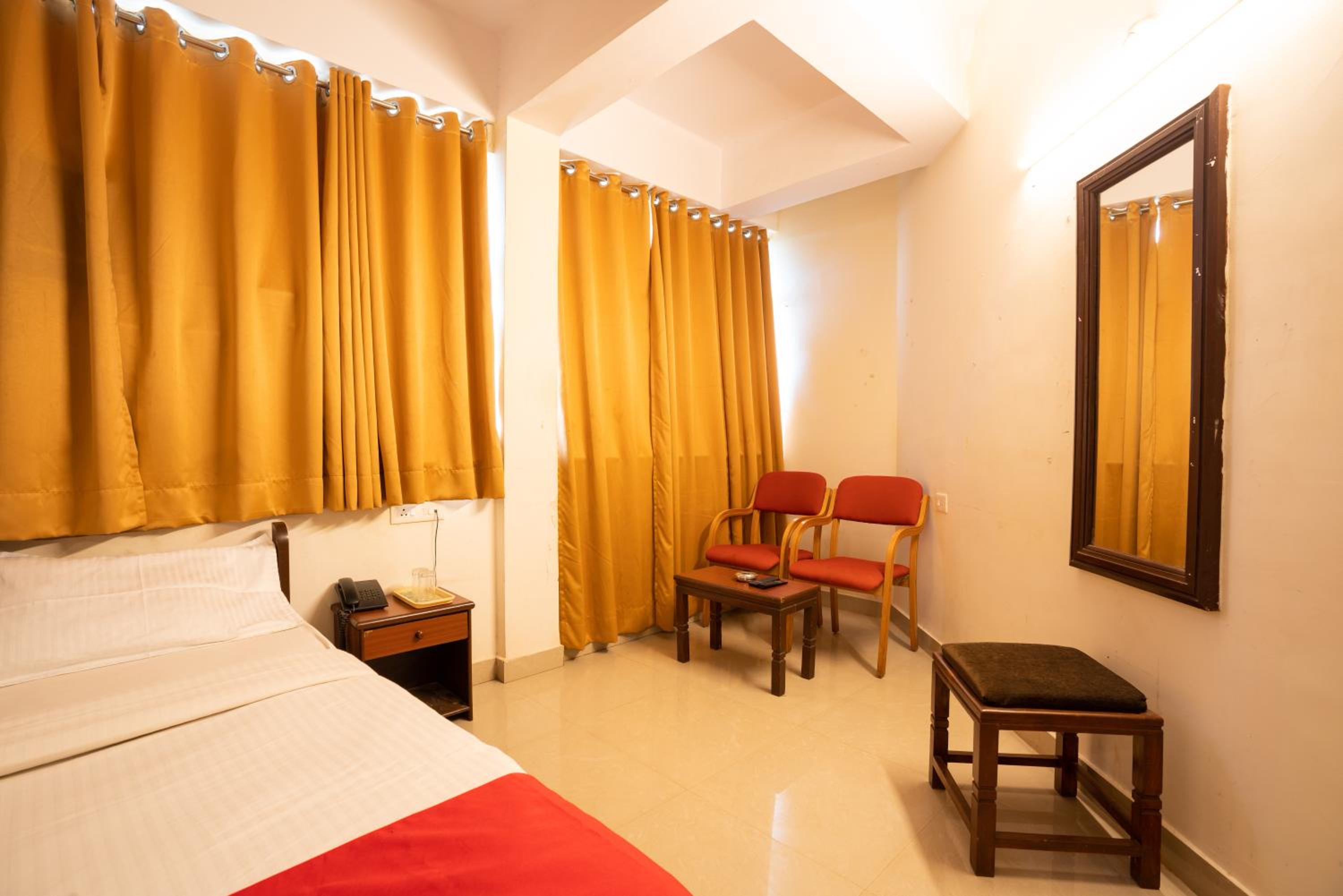 Double or Twin Room photo 2