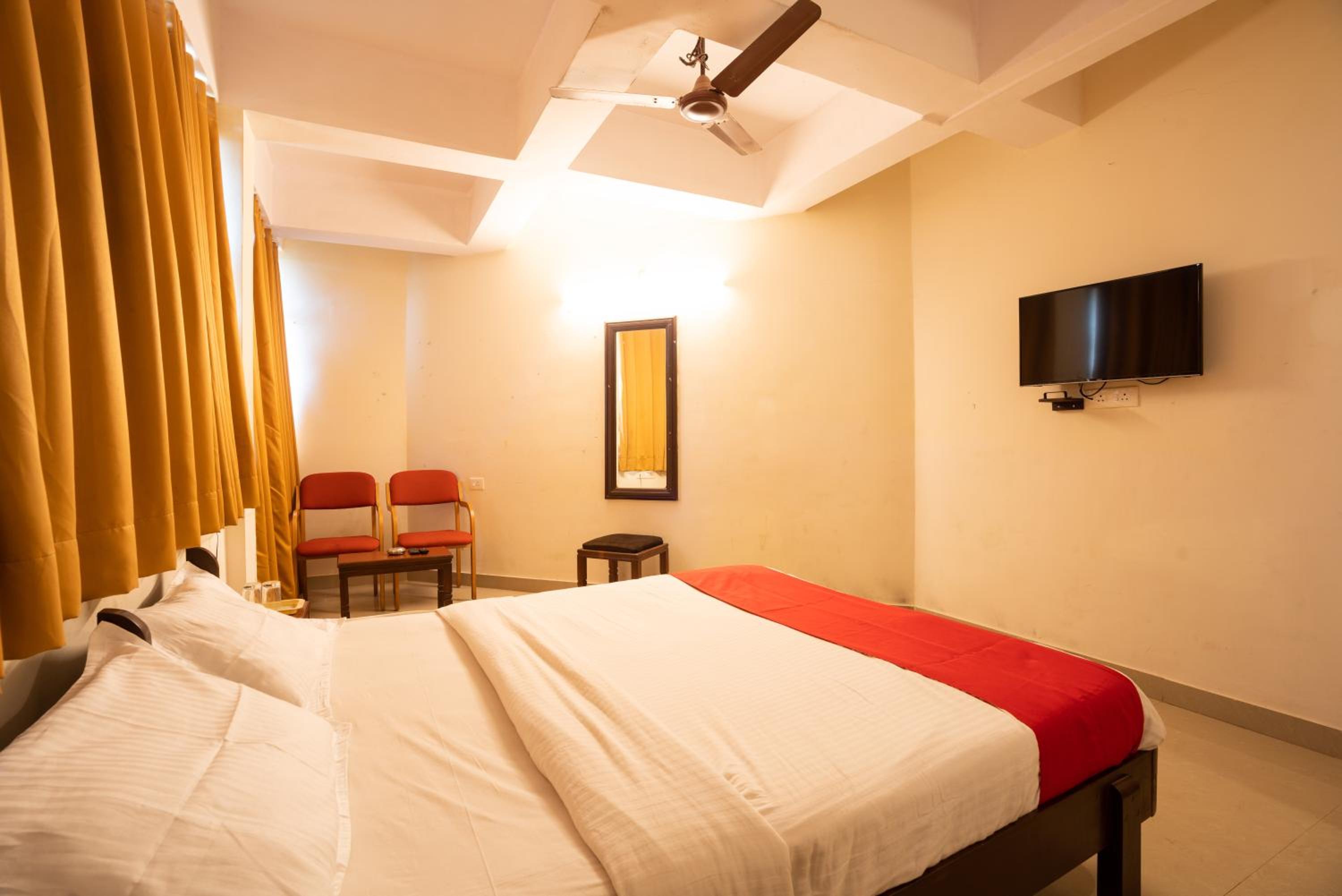 Double or Twin Room photo 3