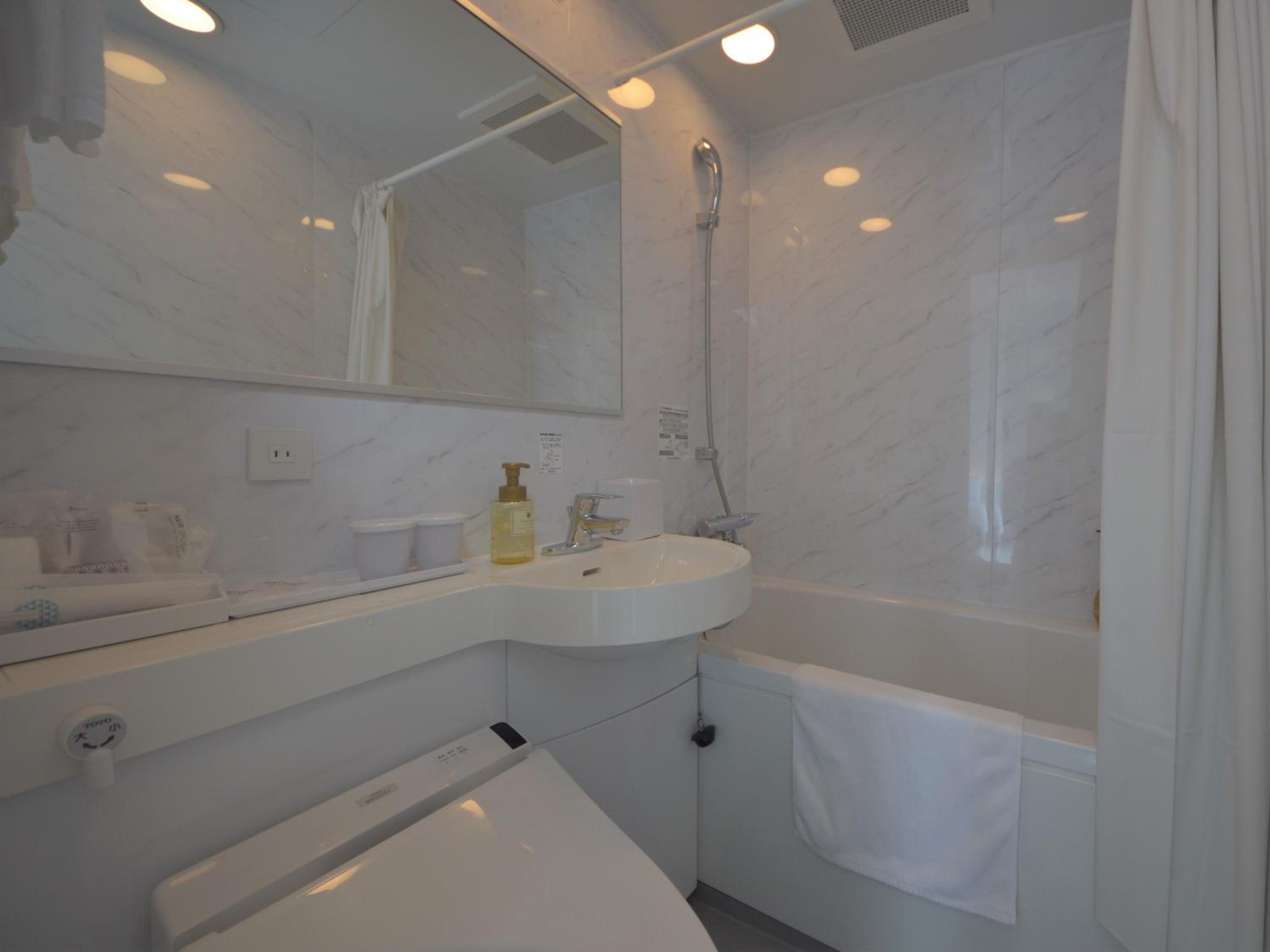 Double Room with Private Bathroom - Non-Smoking  photo 2