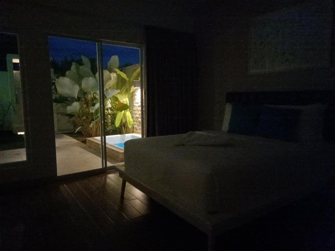 One-Bedroom Villa with Private Pool - Photo 11