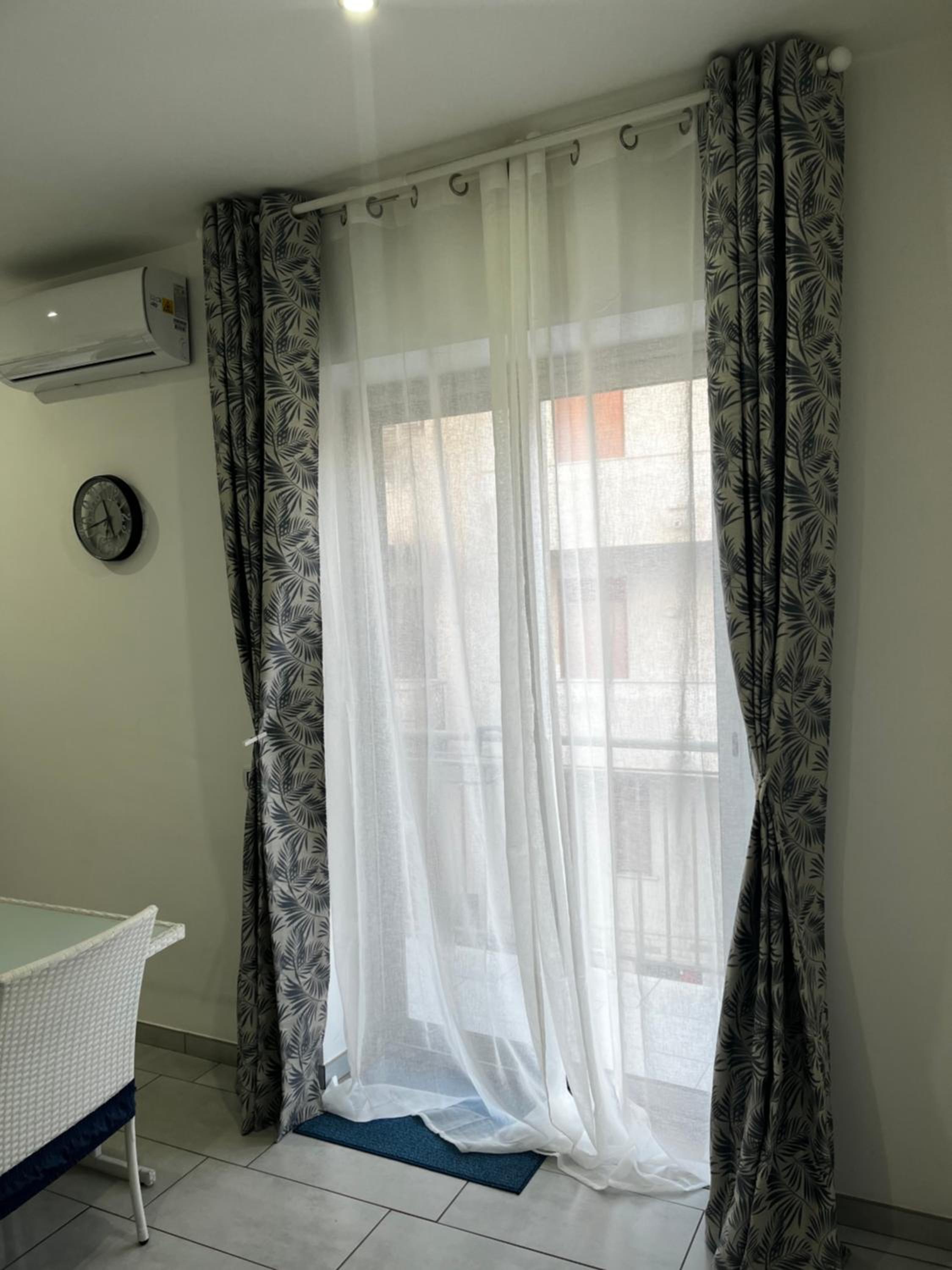 Studio Apartment - Photo 32