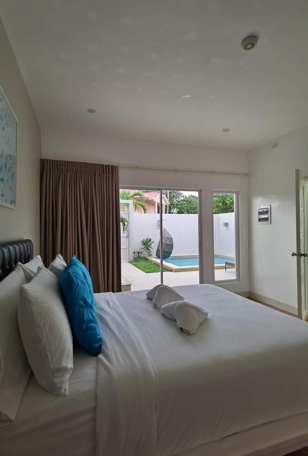One-Bedroom Villa with Private Pool - Photo 20