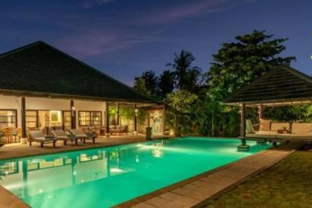 Villa photo 3