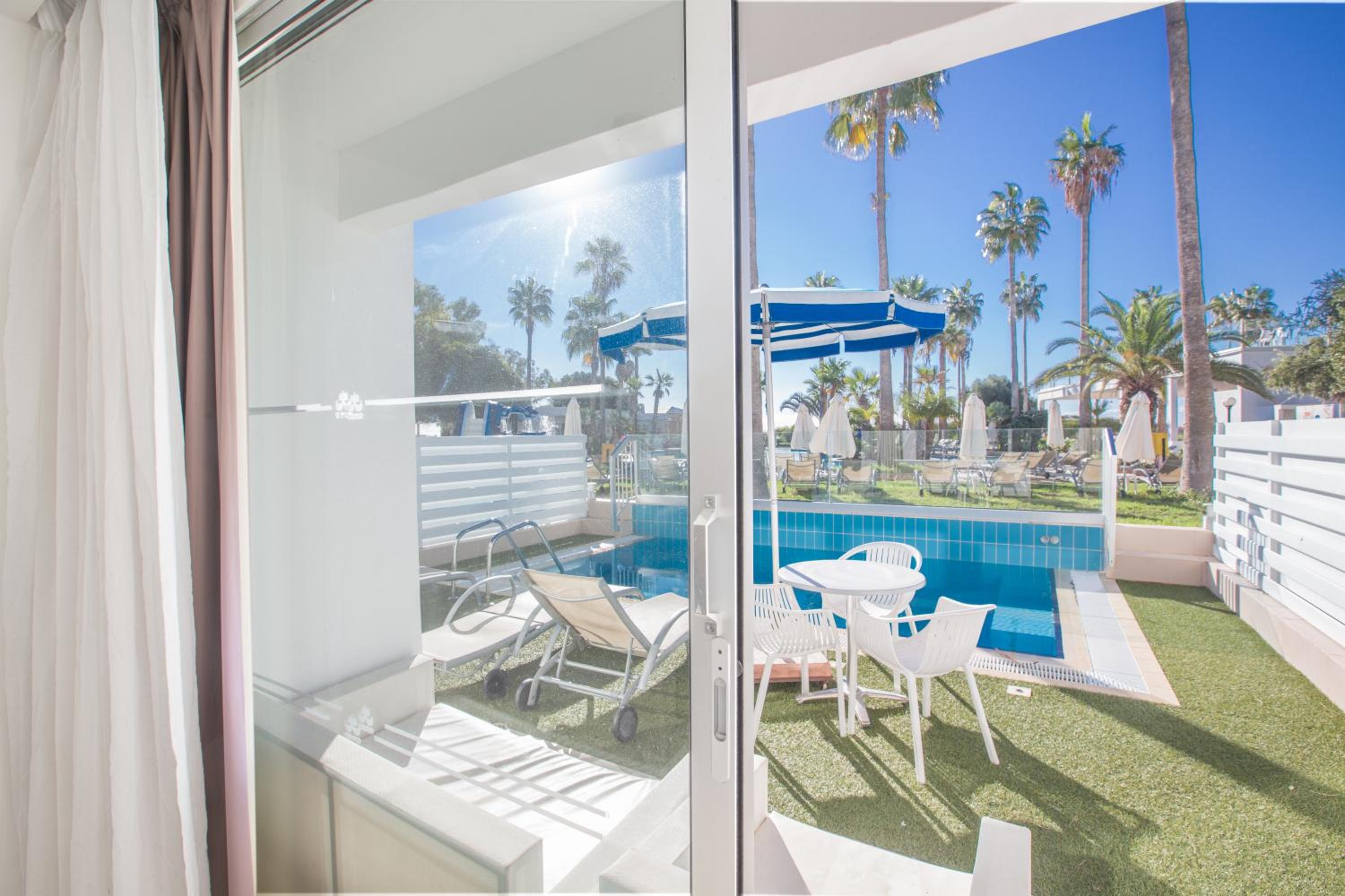 Junior Suite with Private Pool