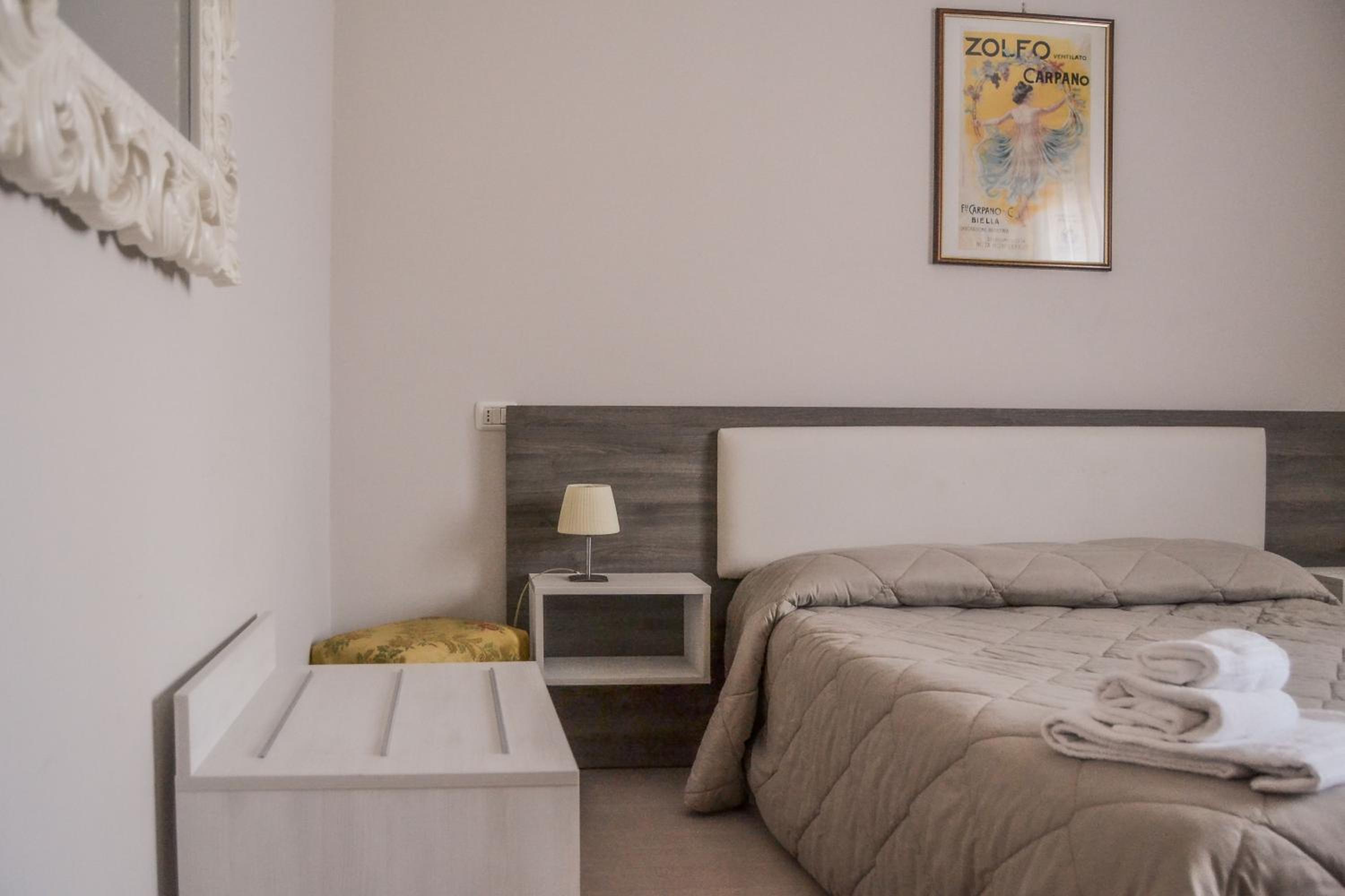 Double Room - Photo 1