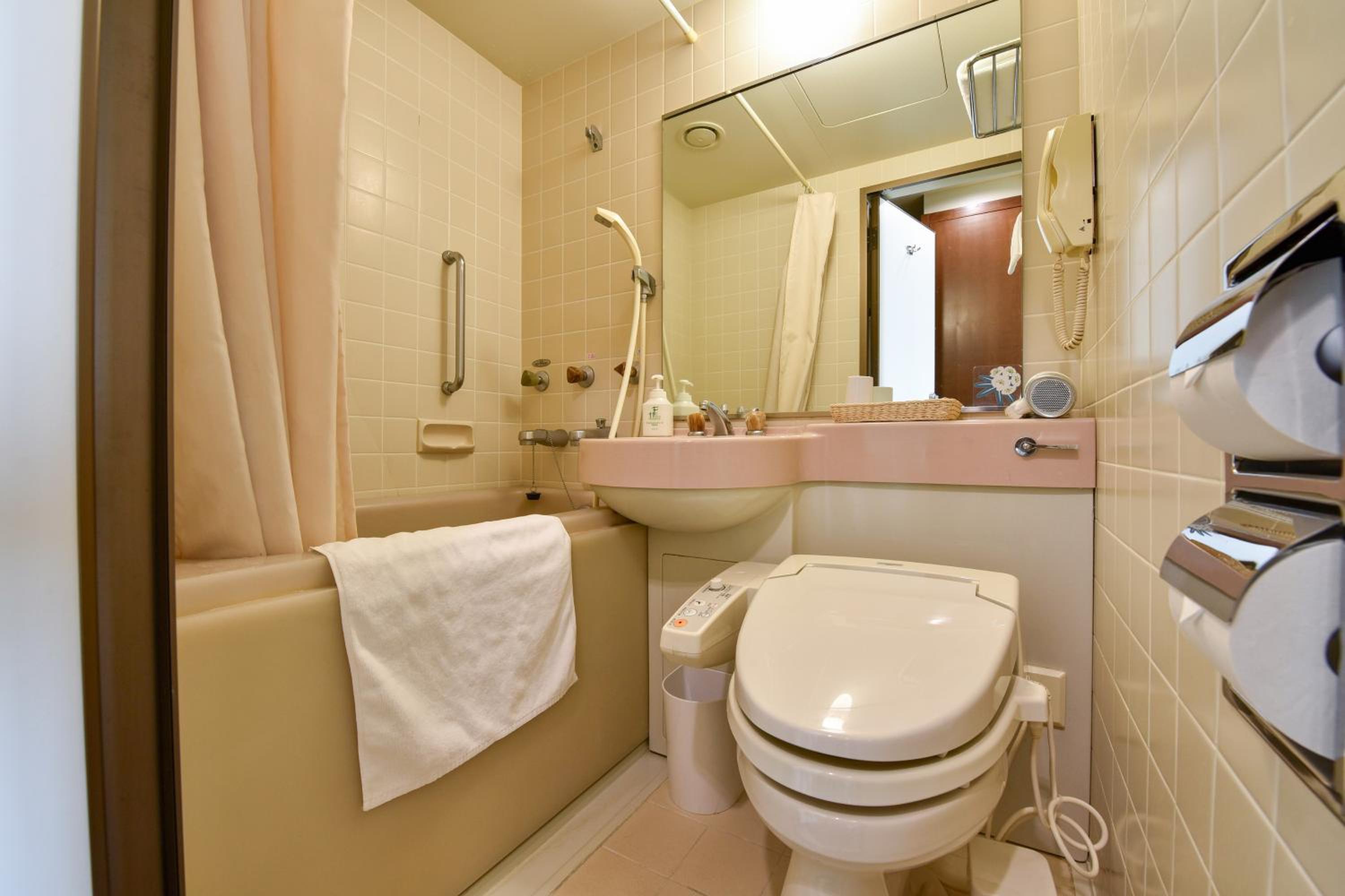 Single Room photo 3