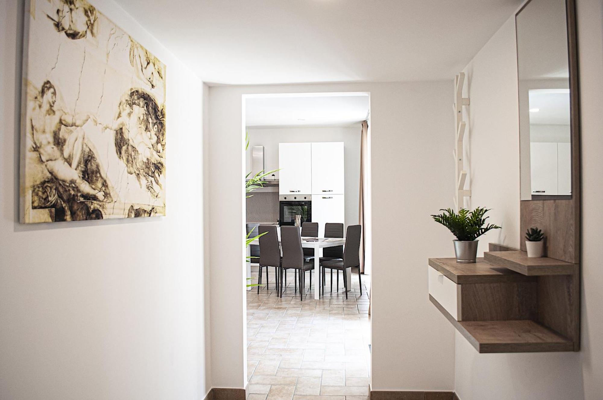 Two-Bedroom House with Two Bathrooms photo 3