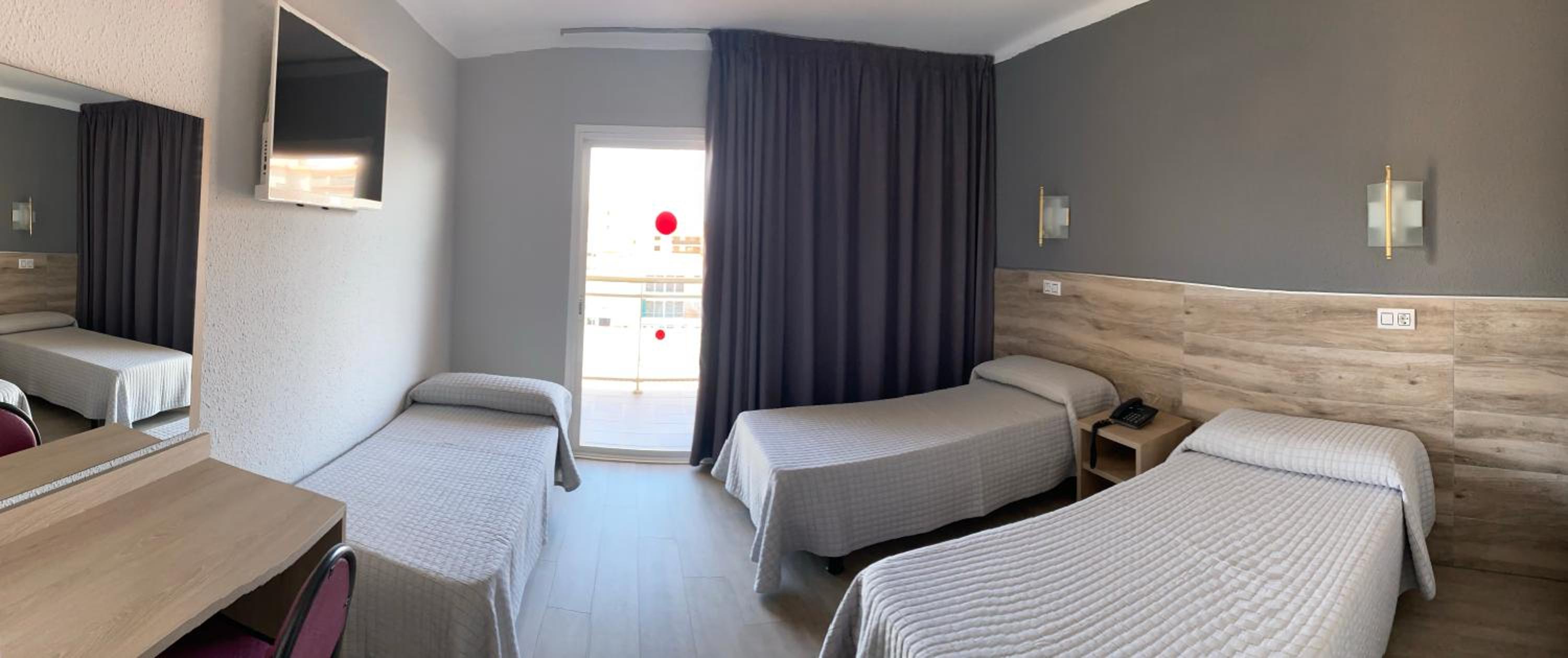 Triple Room - Photo 1