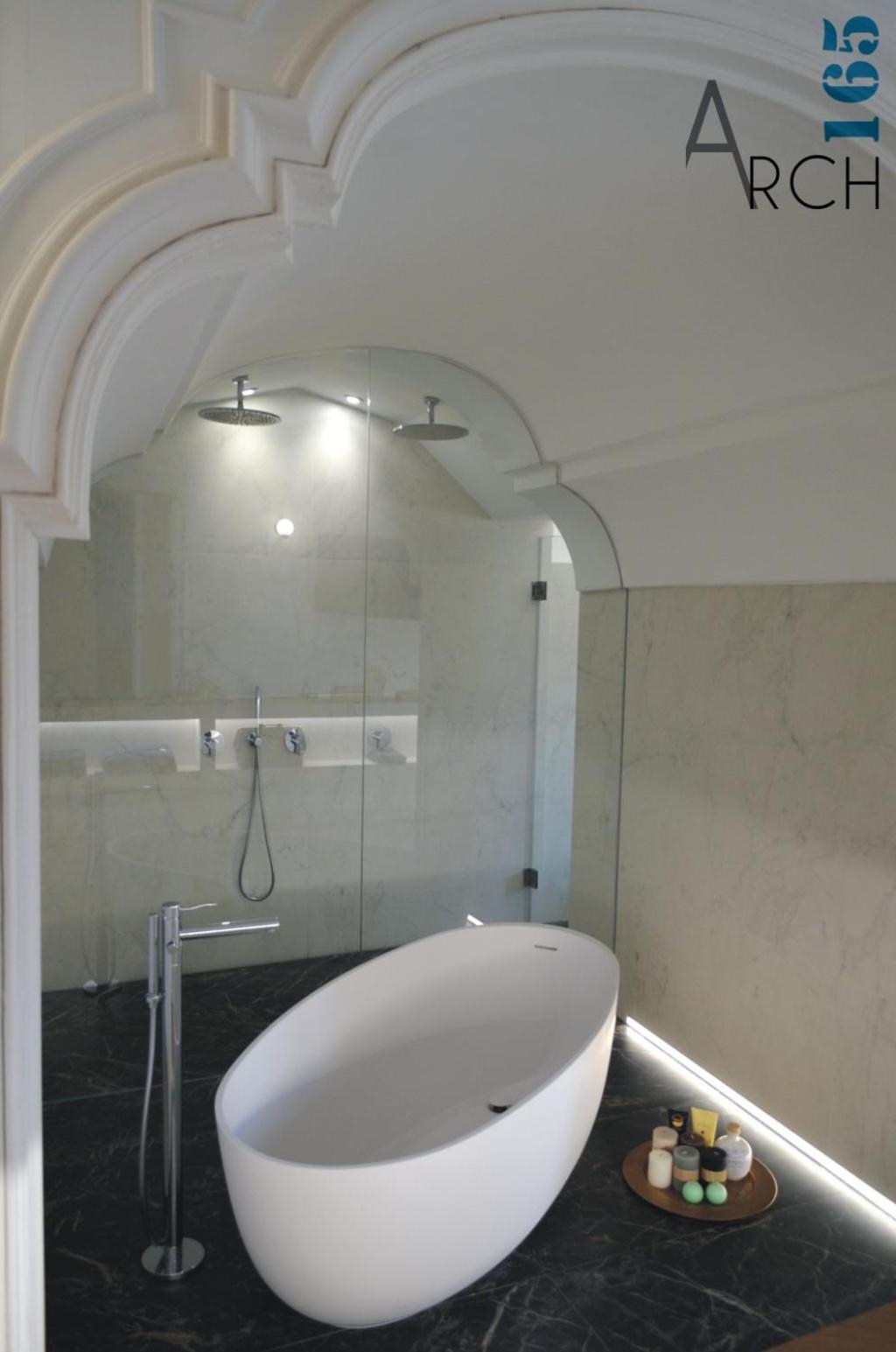 Deluxe Double Room with Balcony - Photo 7