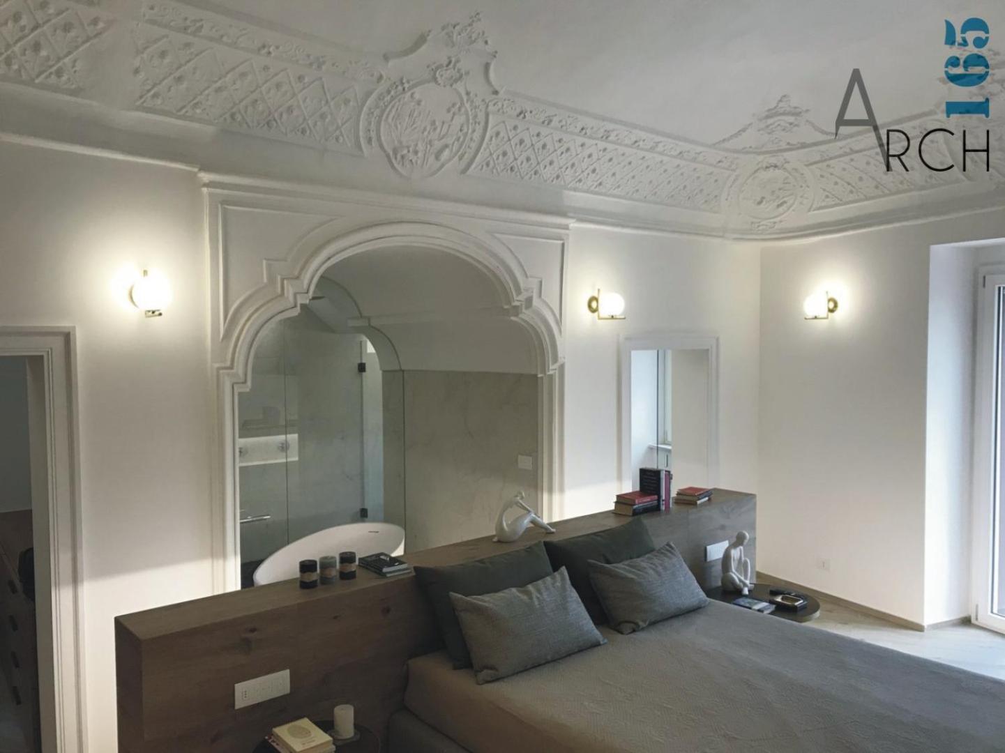 Deluxe Double Room with Balcony - Photo 11
