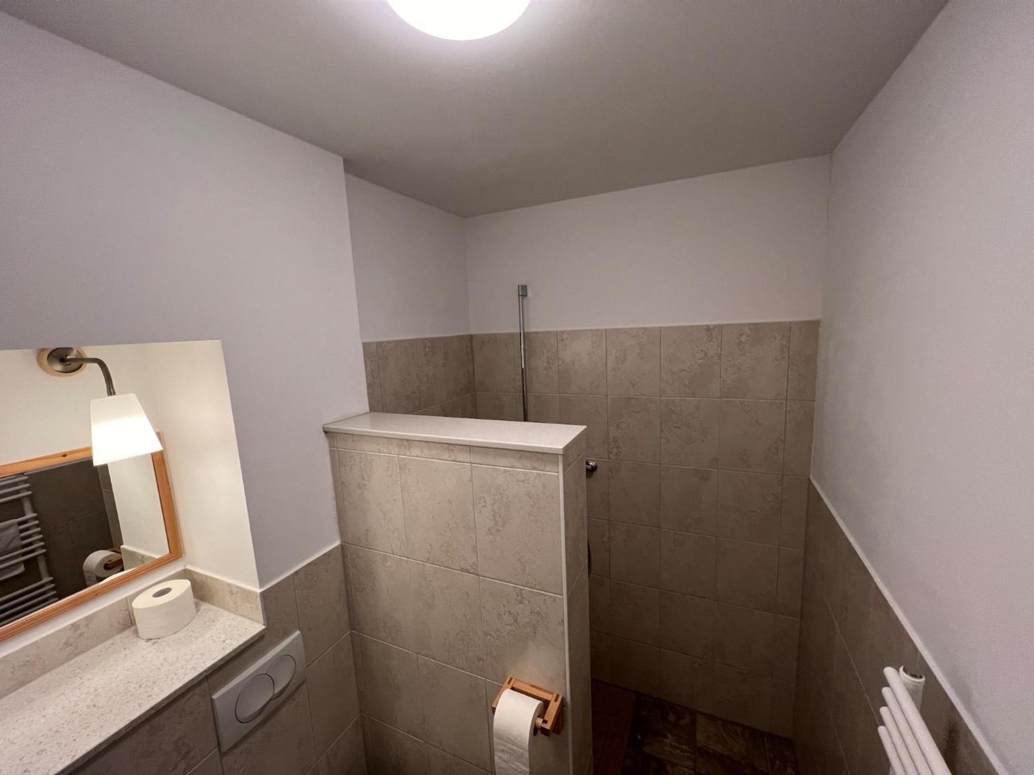 Apartment photo 3