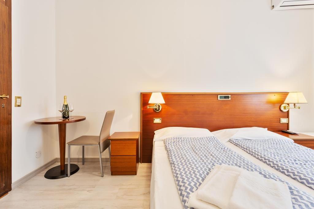 Economy double room