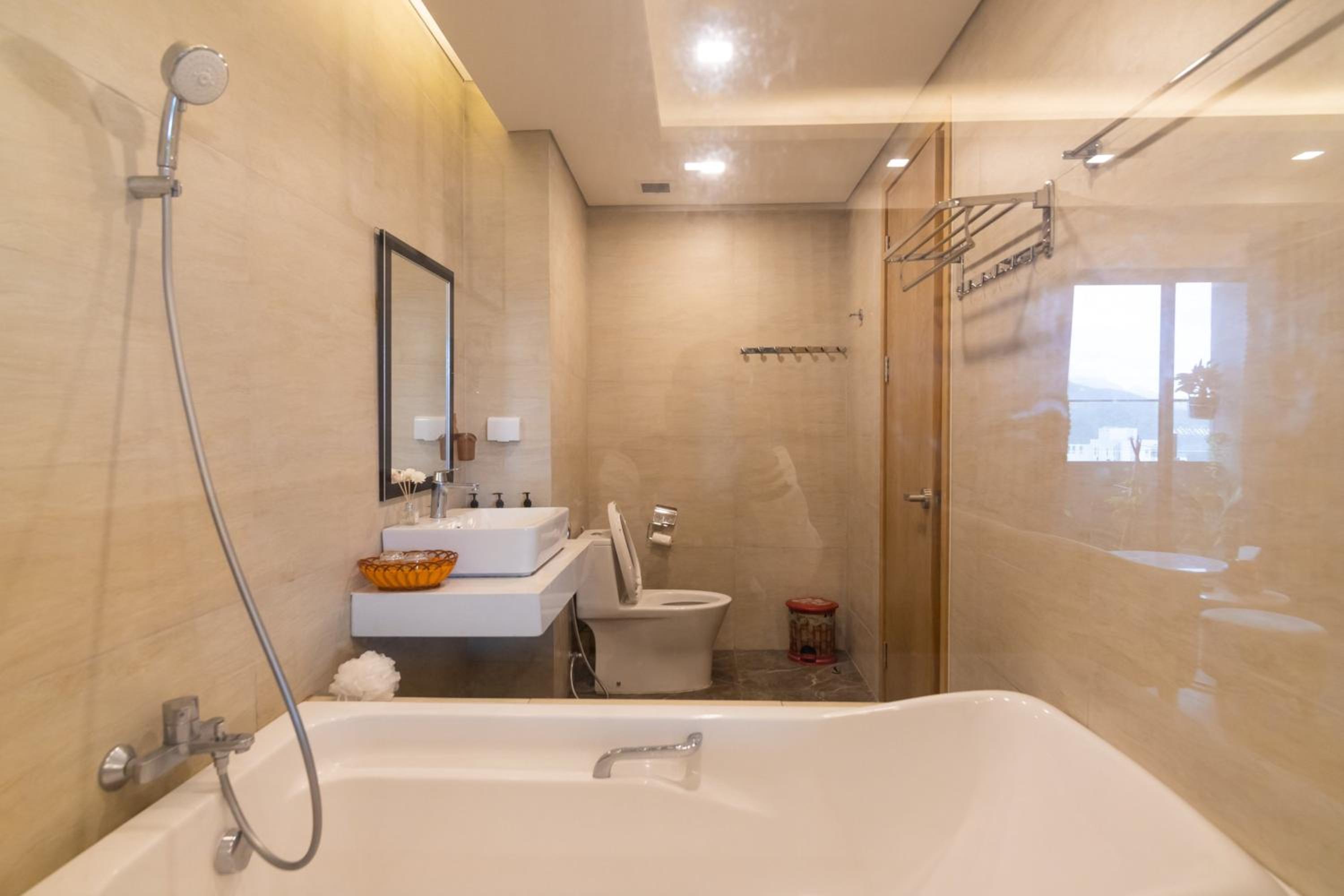 One-Bedroom Apartment - Photo 22