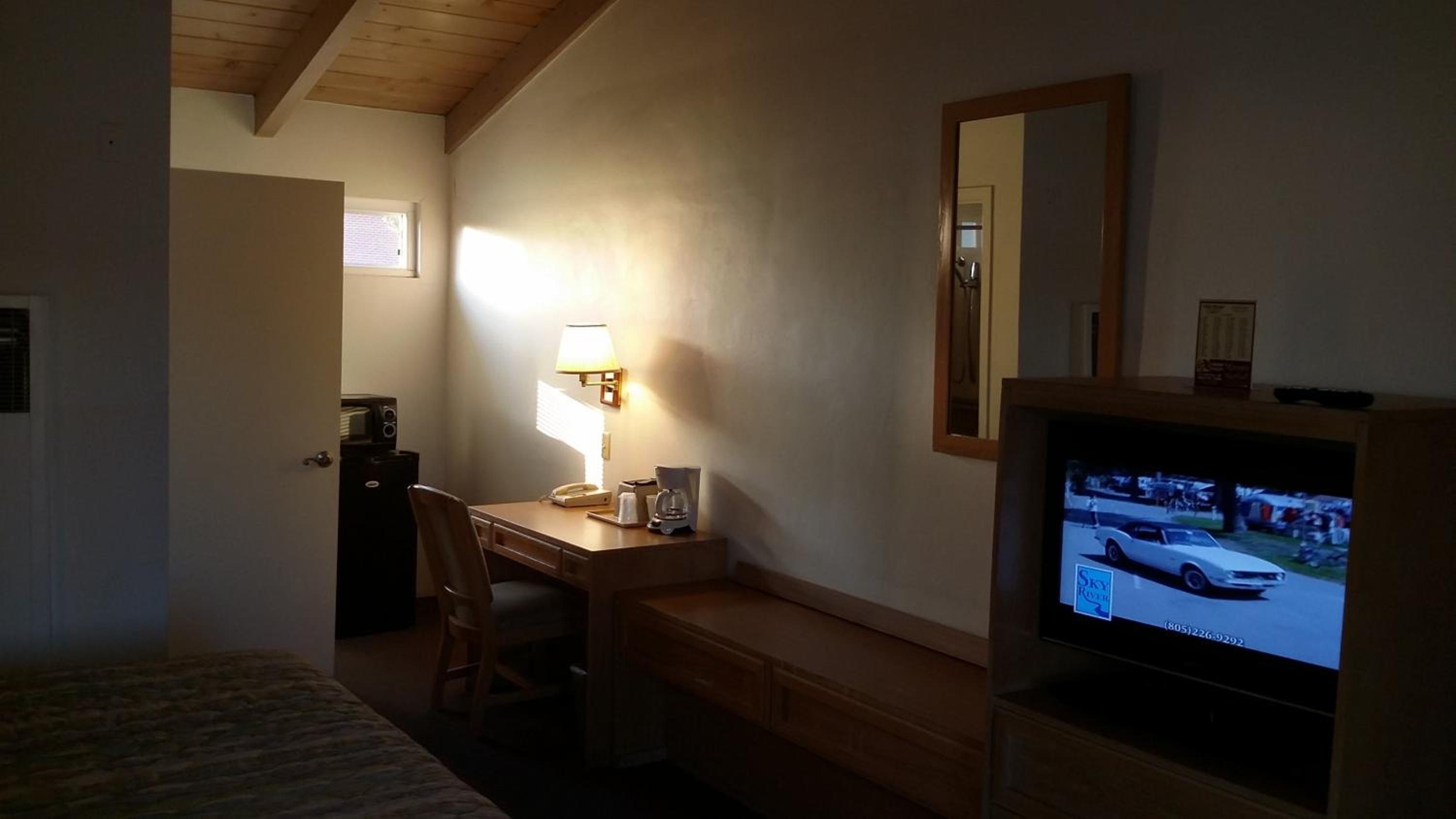 Queen Room photo 1