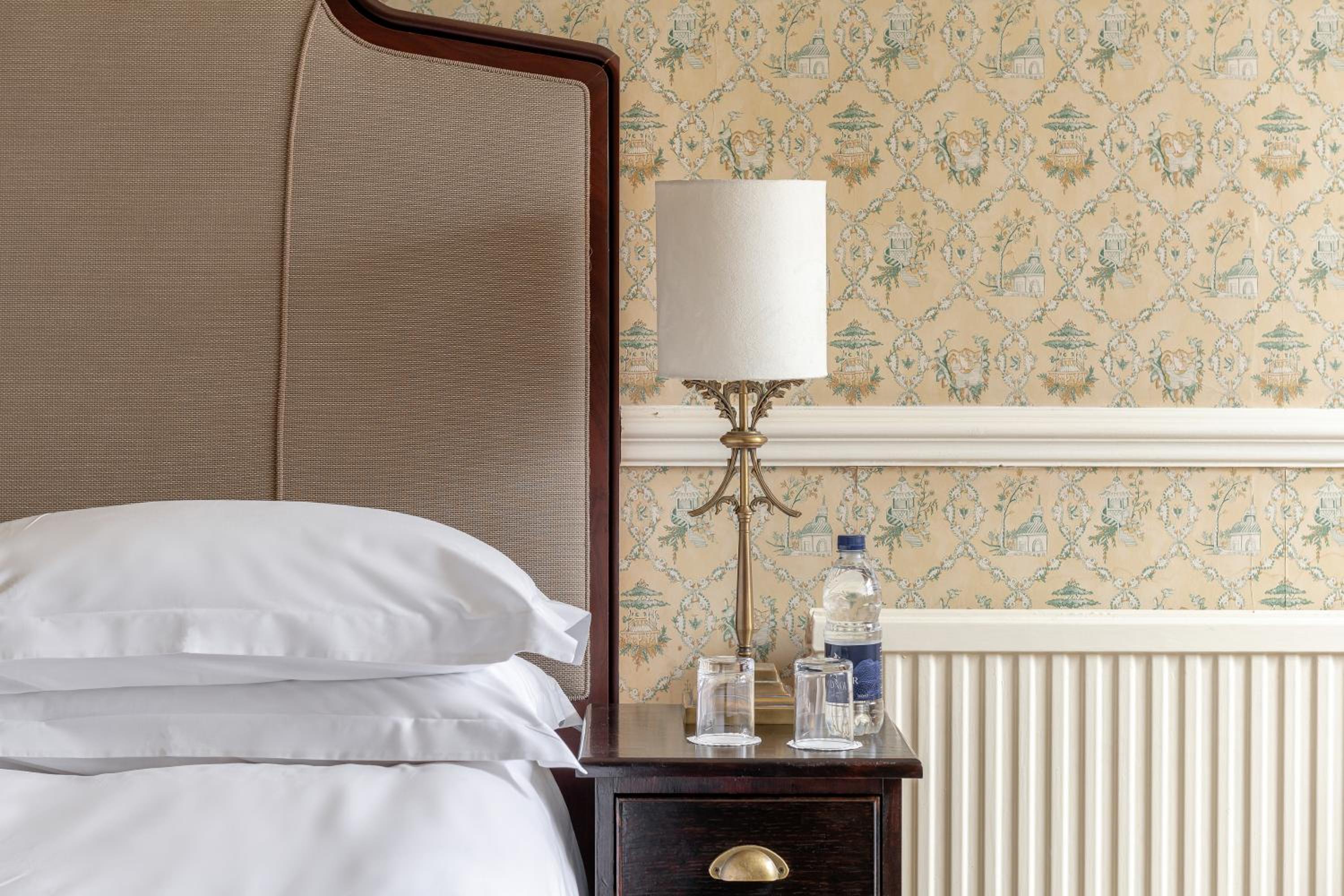 Superior Double or Twin Room photo 2