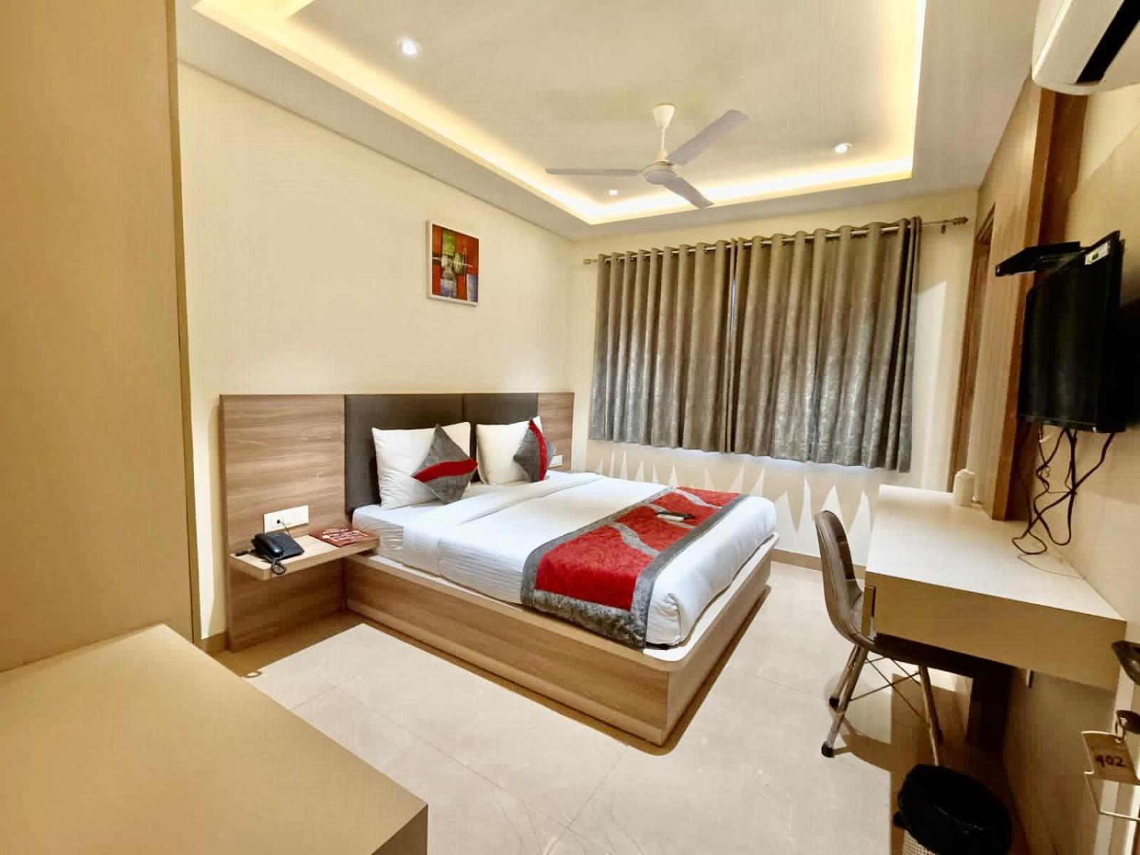 Deluxe Double Room - Photo 1