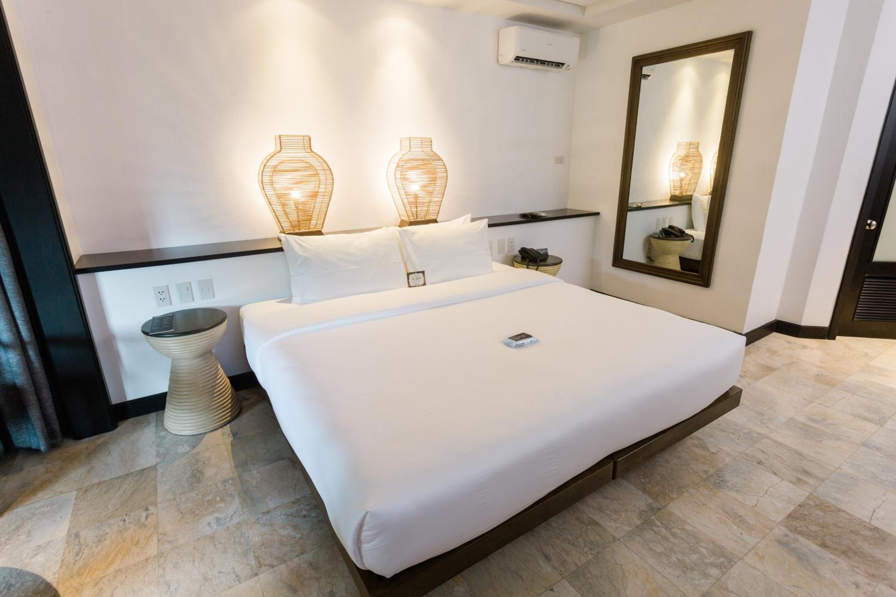 Villa Suite - Photo 5