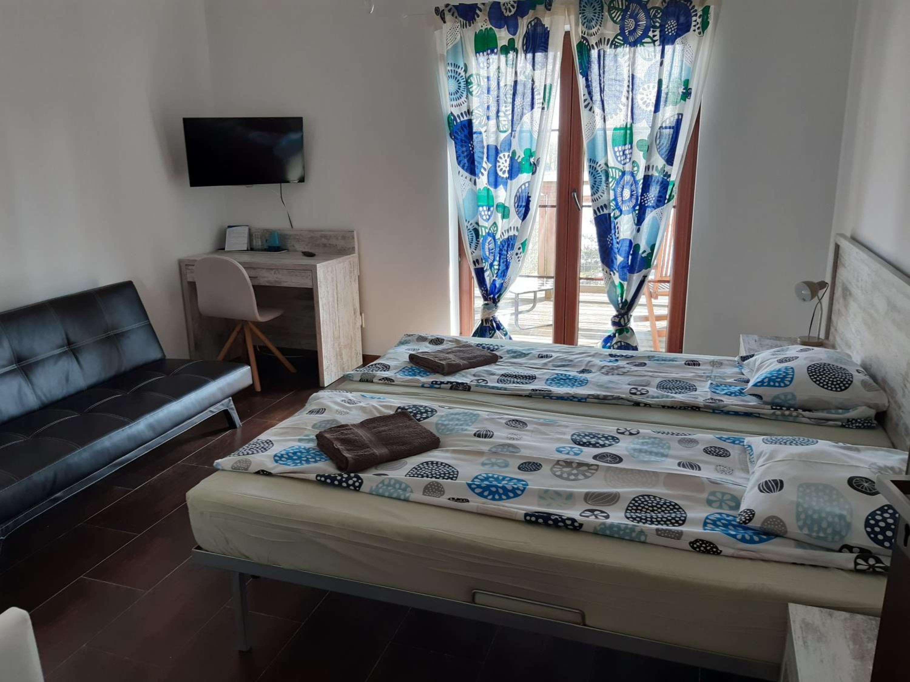 Deluxe Double Room - Photo 6