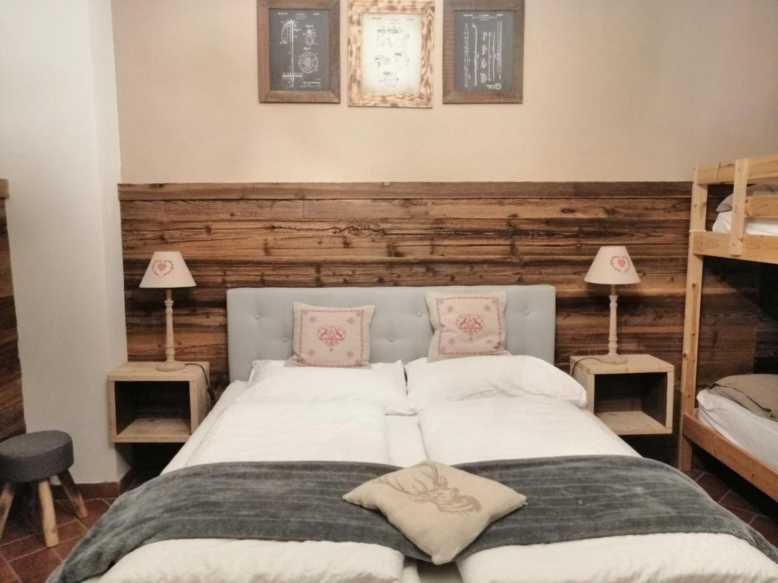 Double Room - Photo 4