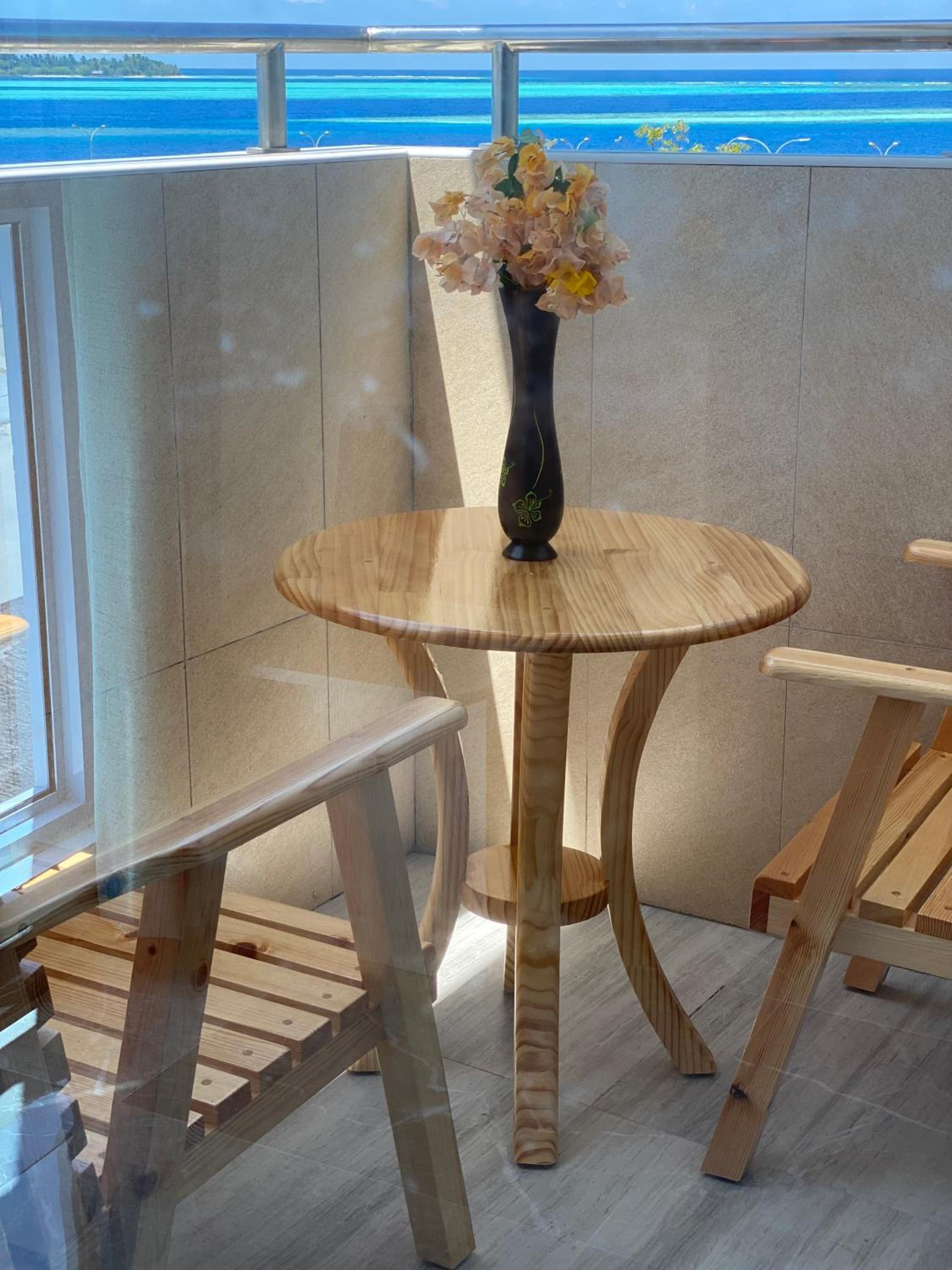 Deluxe Double Room with Balcony - Photo 4