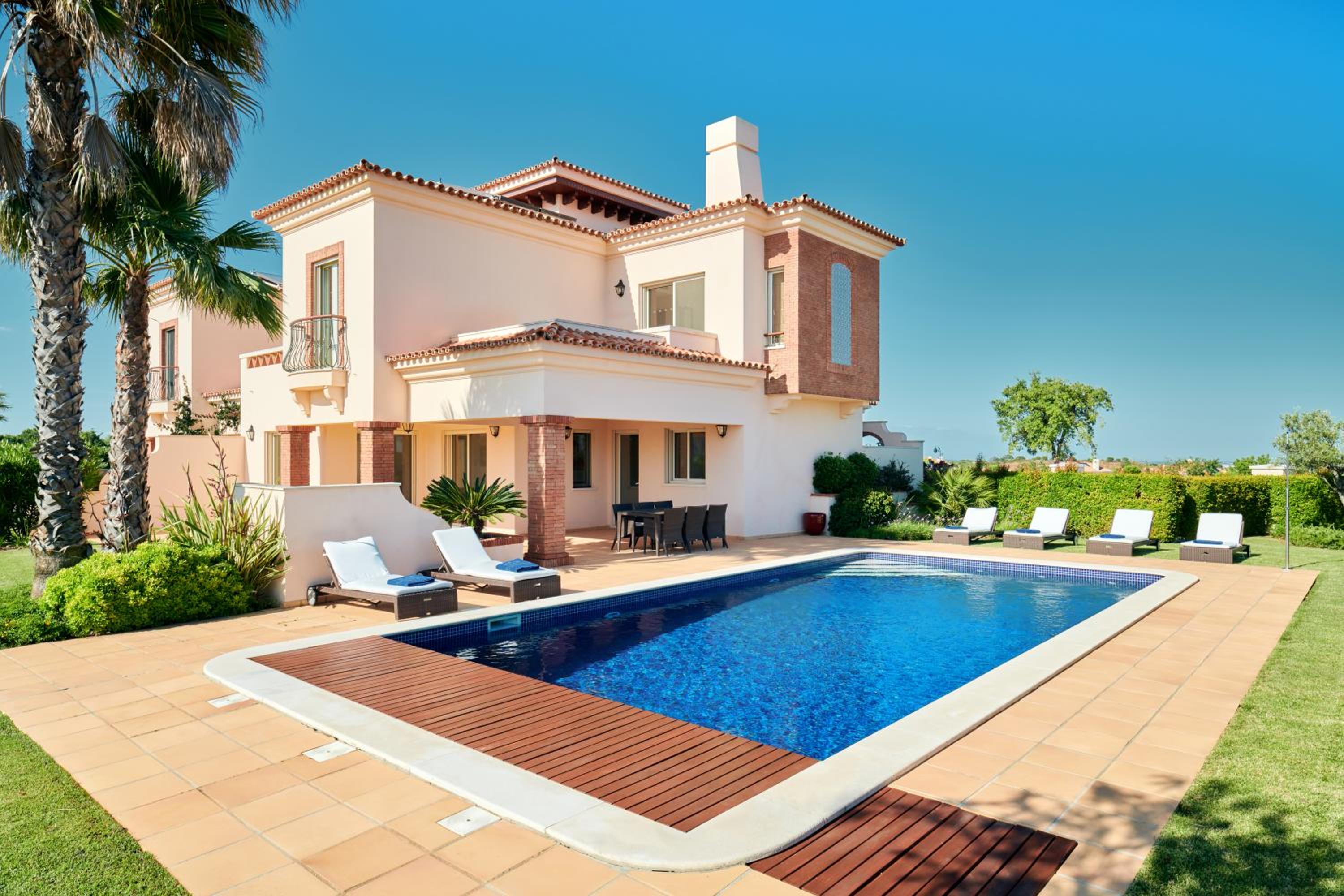 Three-Bedroom Deluxe Twin Villa with Private Pool - Self Catering - Photo 2