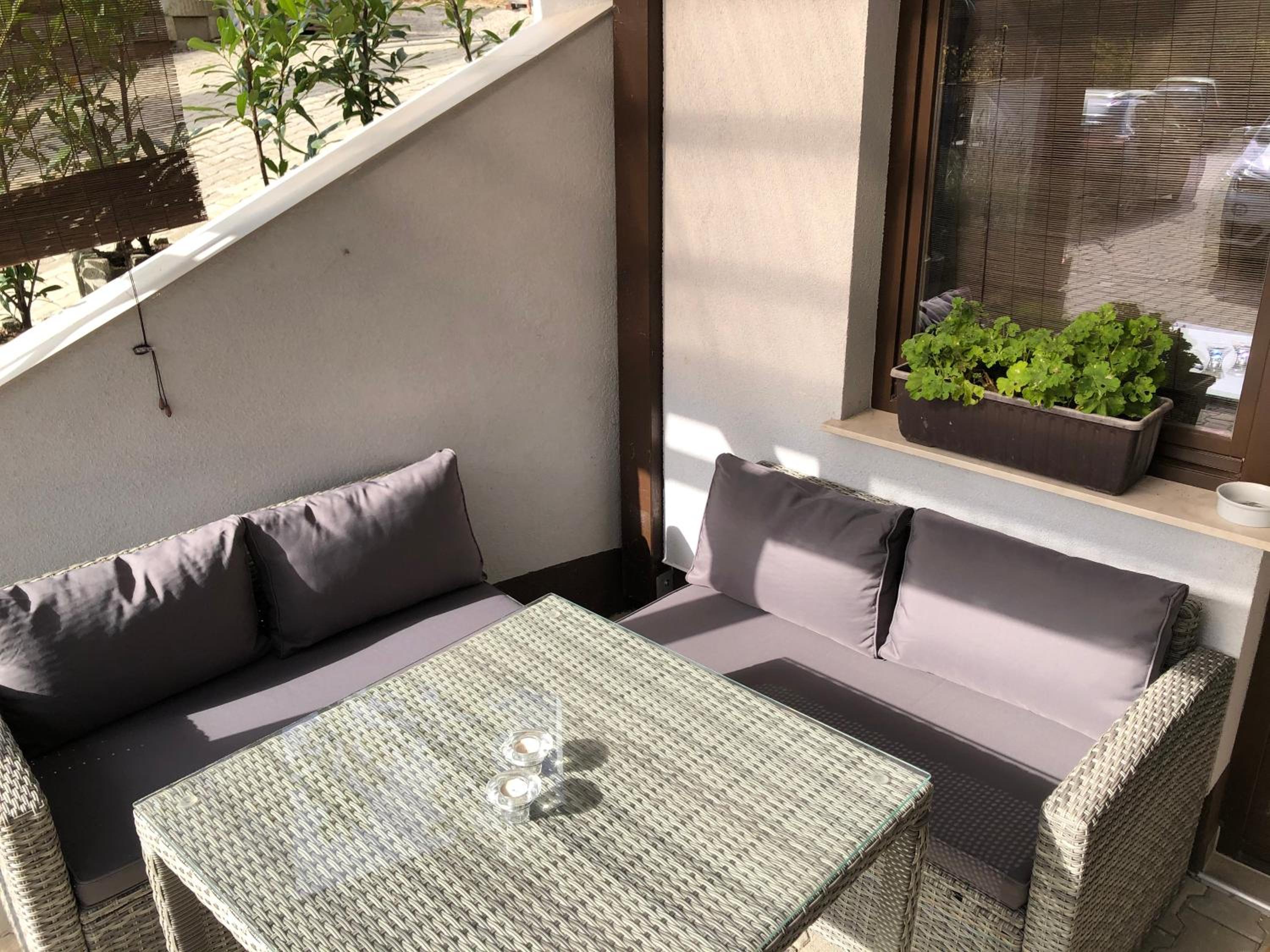 Apartment - Ground Floor photo 2