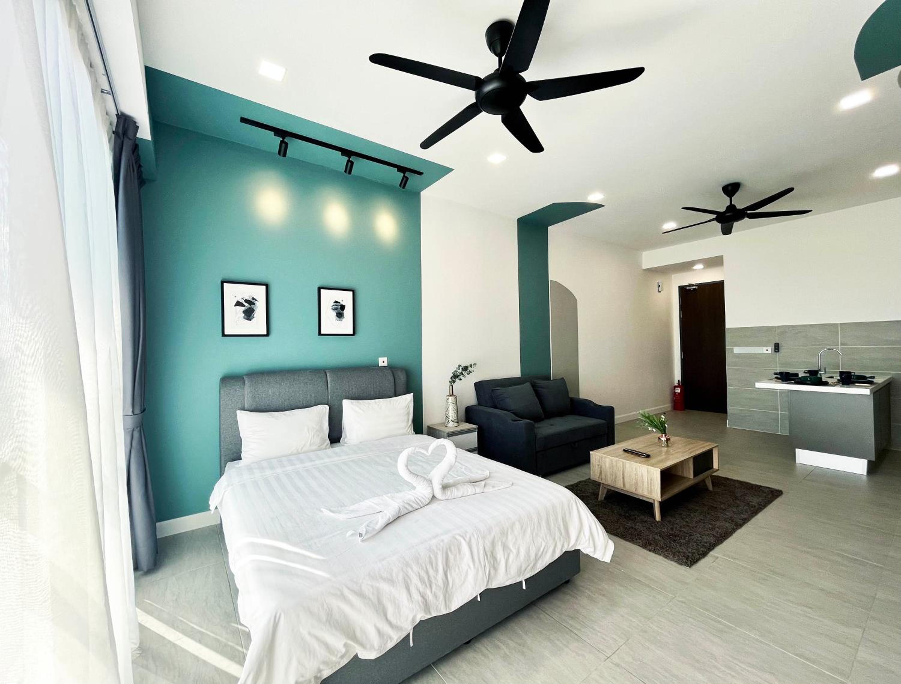 Studio Apartment - Photo 30