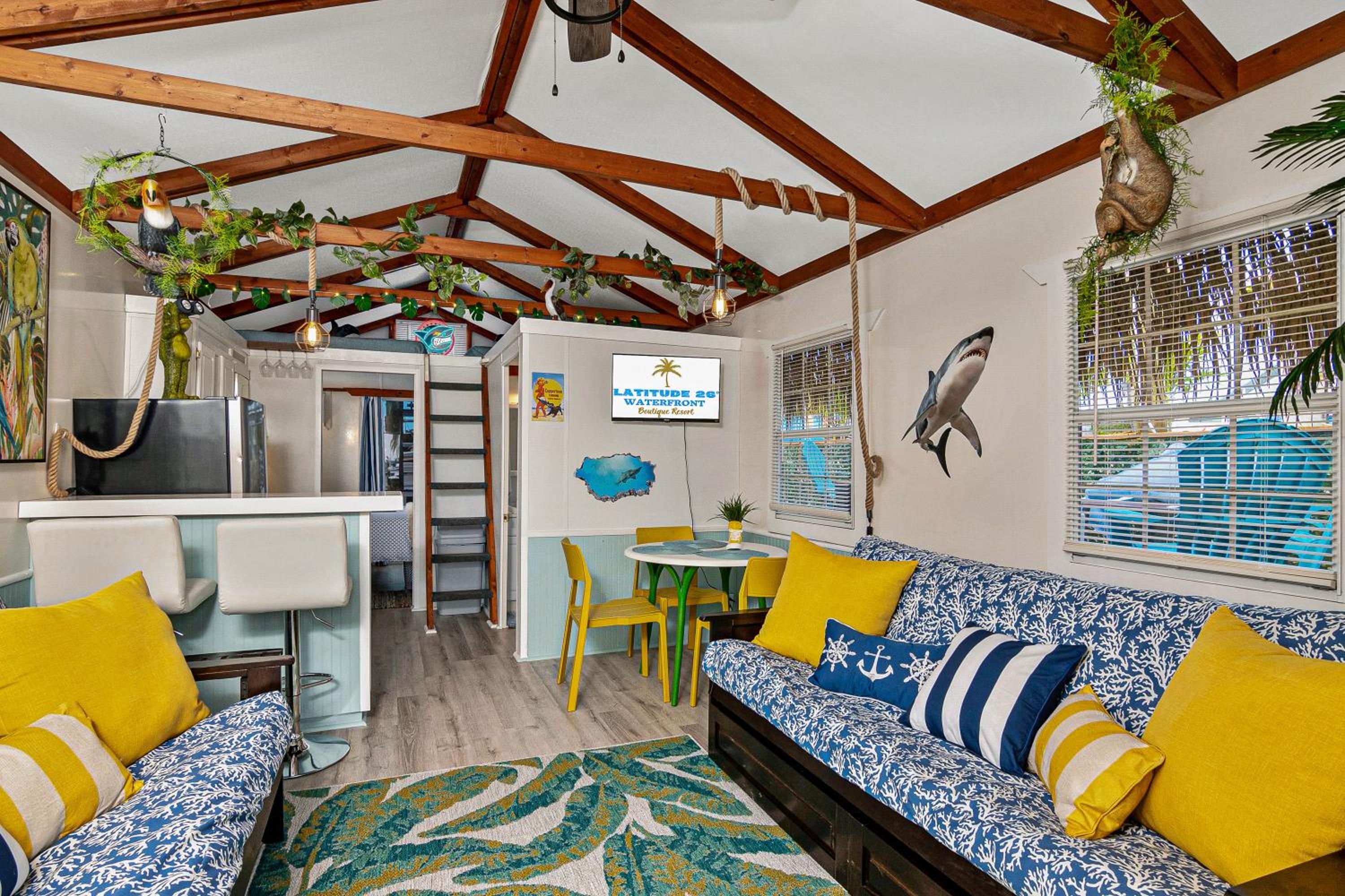 Bungalow with Sea View - Photo 6