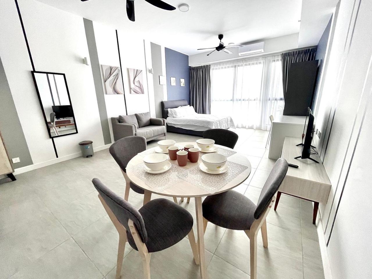 Studio Apartment - Photo 26