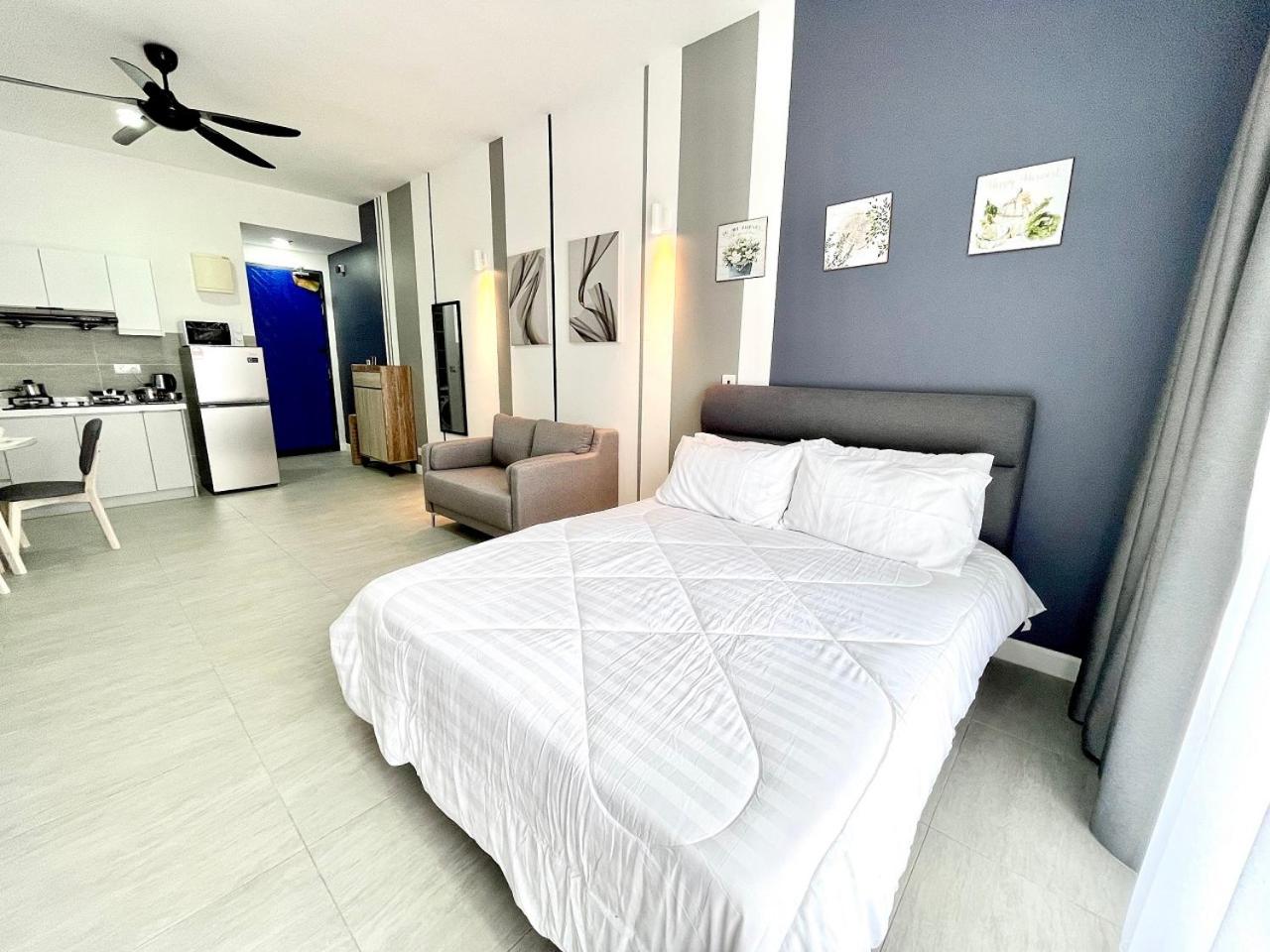 Studio Apartment - Photo 3