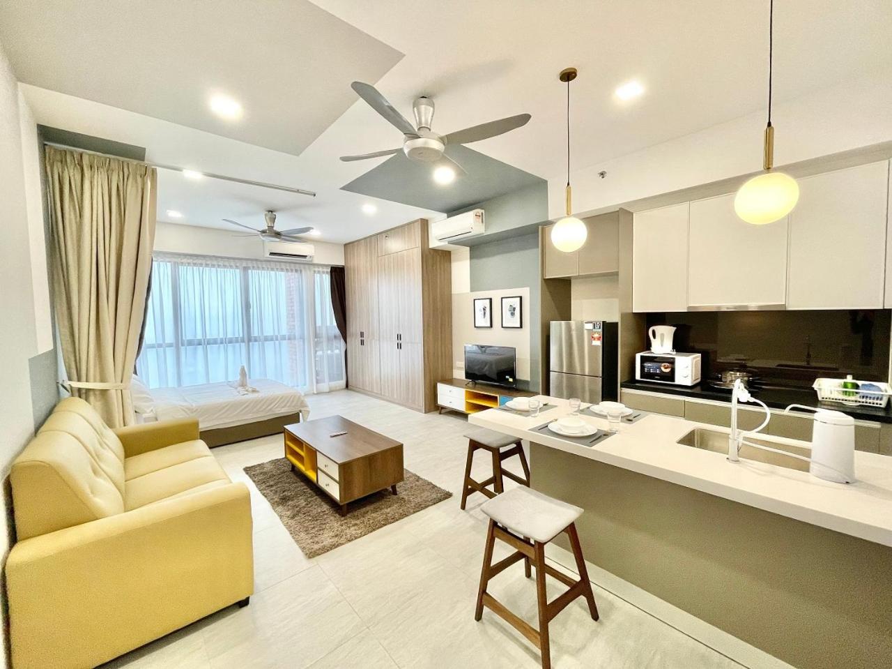 Studio Apartment - Photo 14
