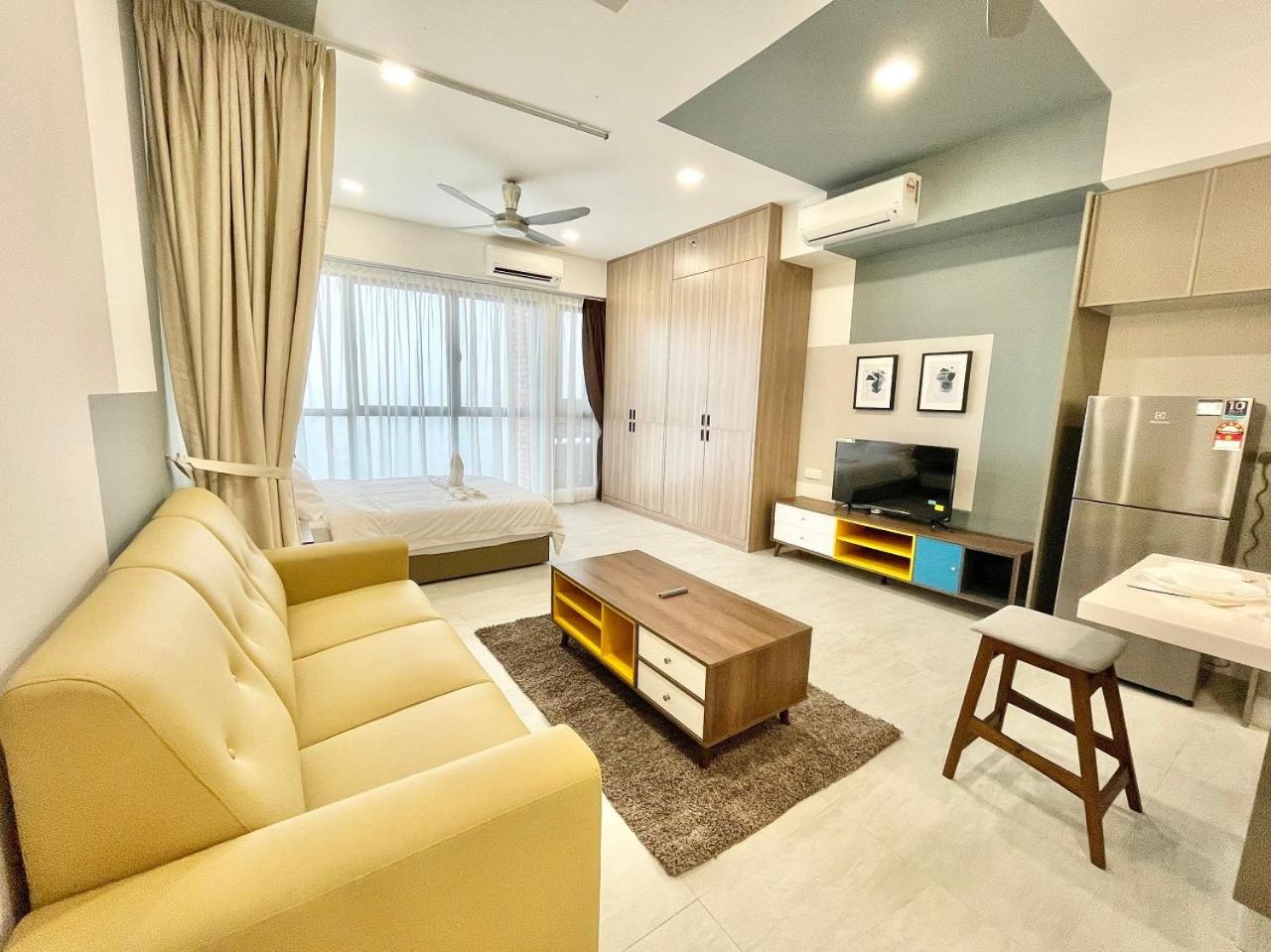 Studio Apartment - Photo 15