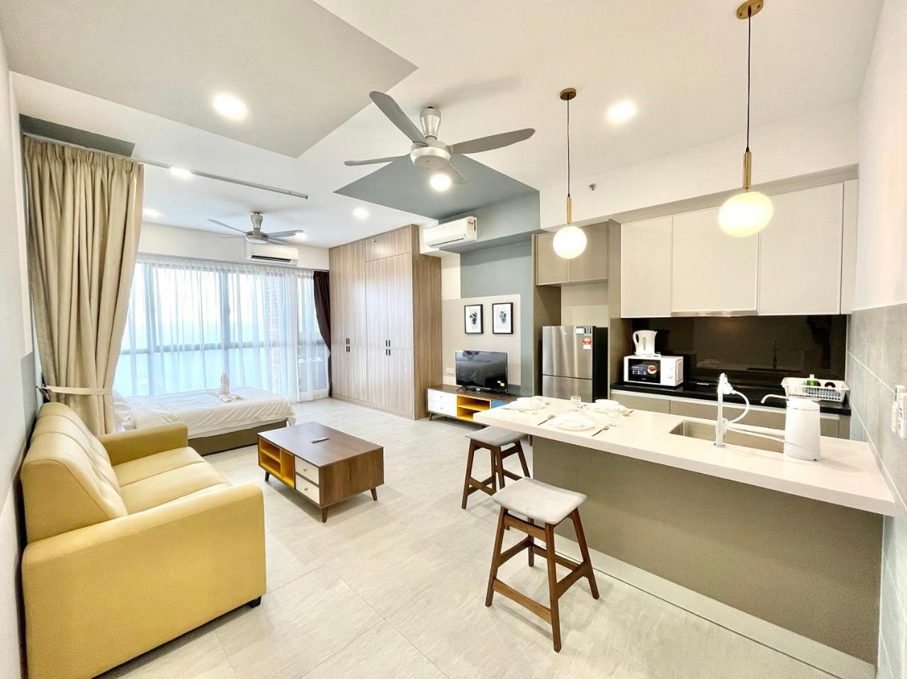 Studio Apartment - Photo 22