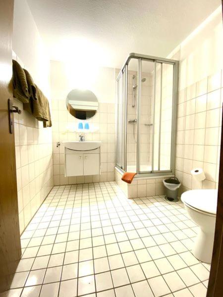 Double Room with Private Bathroom - Photo 5