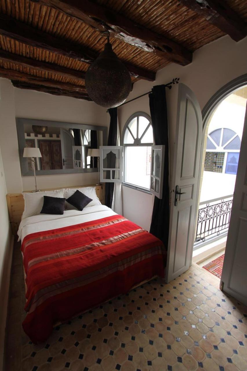 Three-Bedroom House - Photo 12