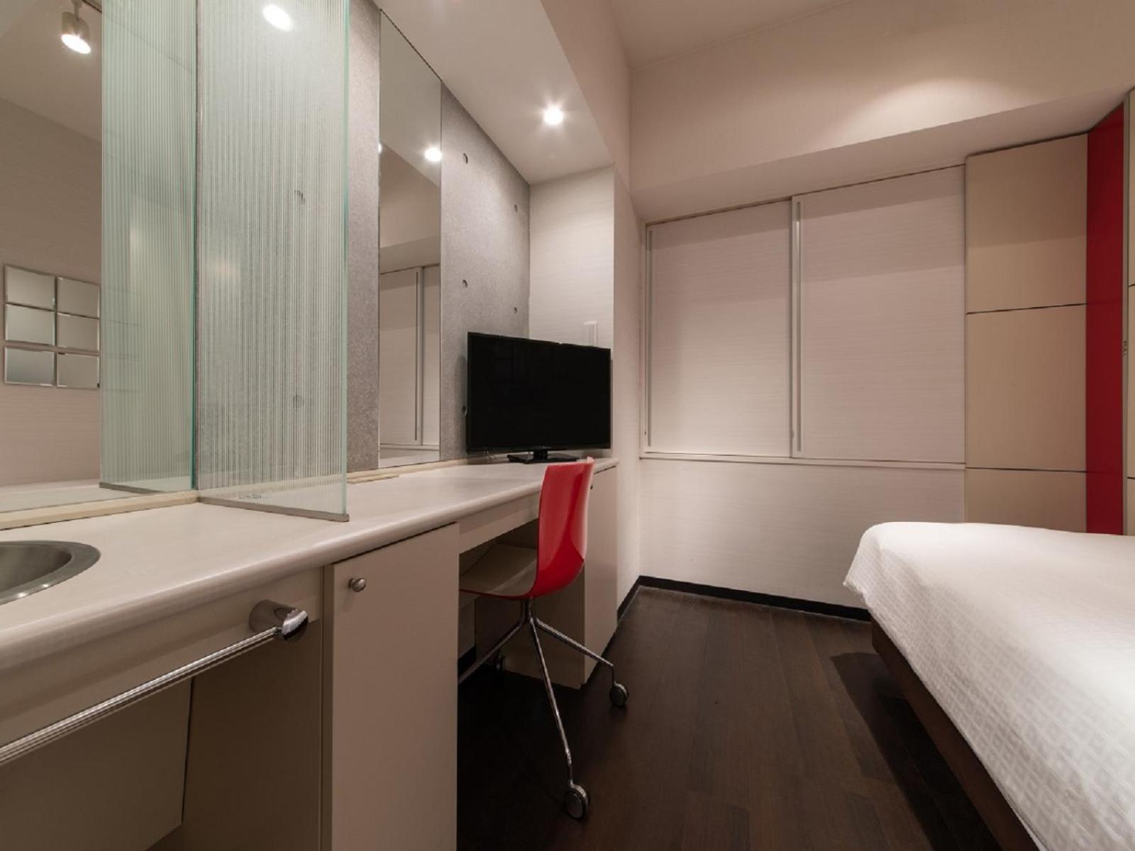 Double Room with Small Double Bed - Smoking - Photo 6